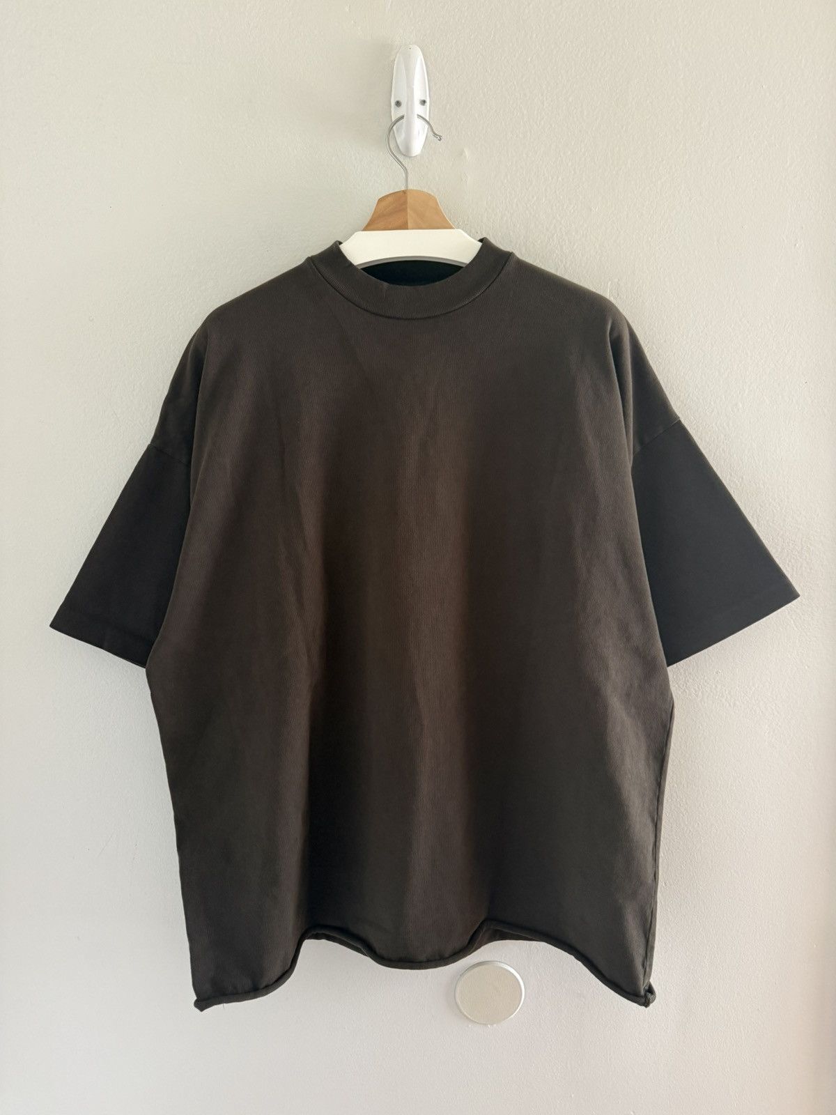 Kanye West SAMPLE Yeezy Season 7 Dark Brown Boxy Coachella Tee Shirt Size US L / EU 52-54 / 3 - 1 Thumbnail