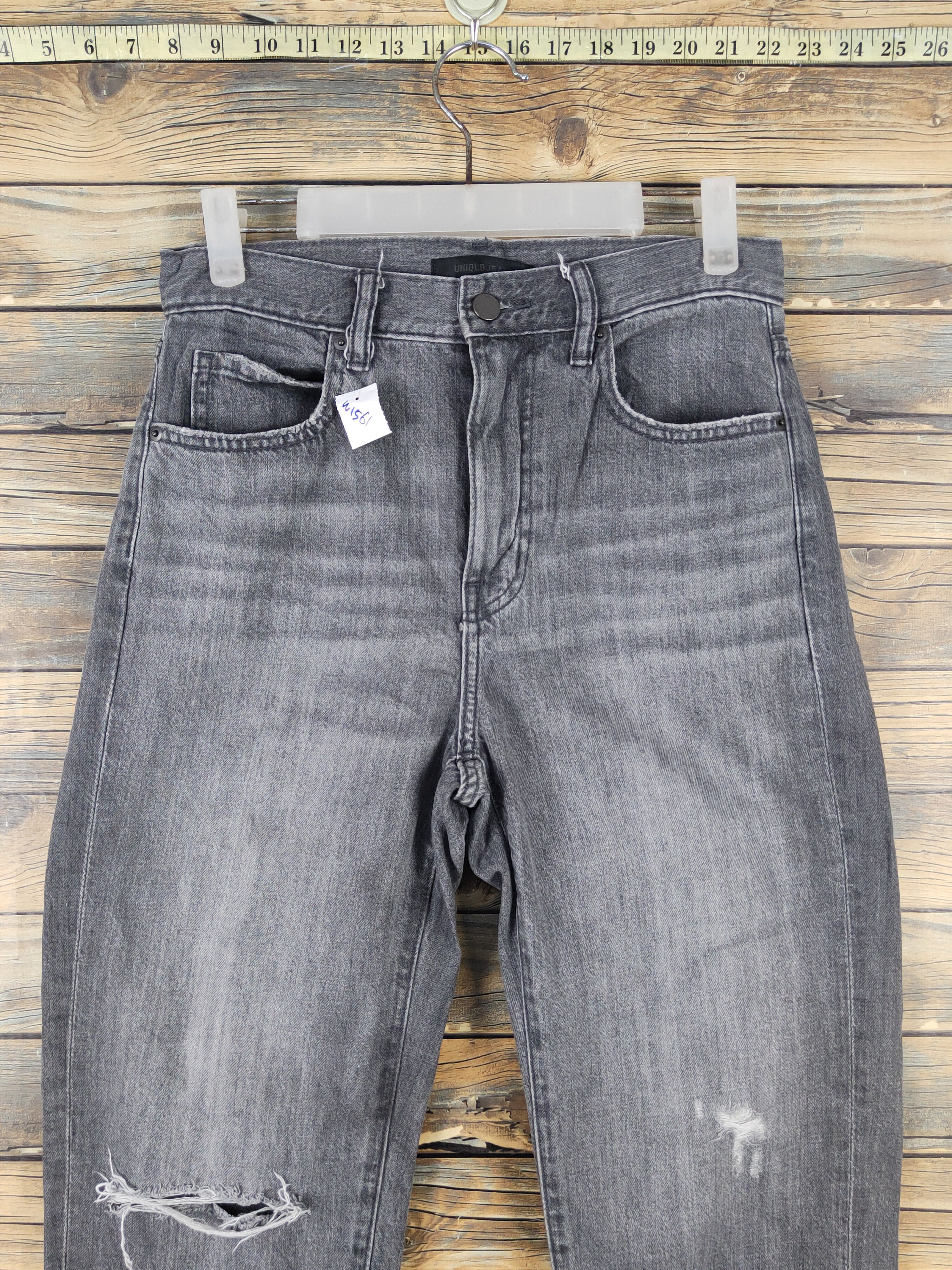 Japanese Brand Uniqlo Black Distressed Ripped denim Jeans #W1561 Size US 28 / EU 44 - 2 Thumbnail