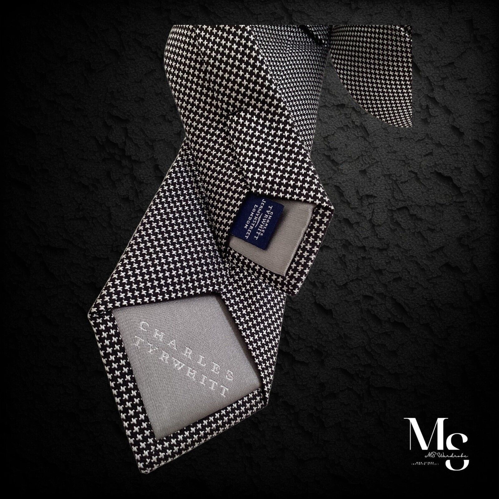 Charles Tyrwhitt CHARLES TYRWHITT Gray Puppytooth Silk Tie W: 2.75" EX COND Size ONE SIZE - 3 Thumbnail