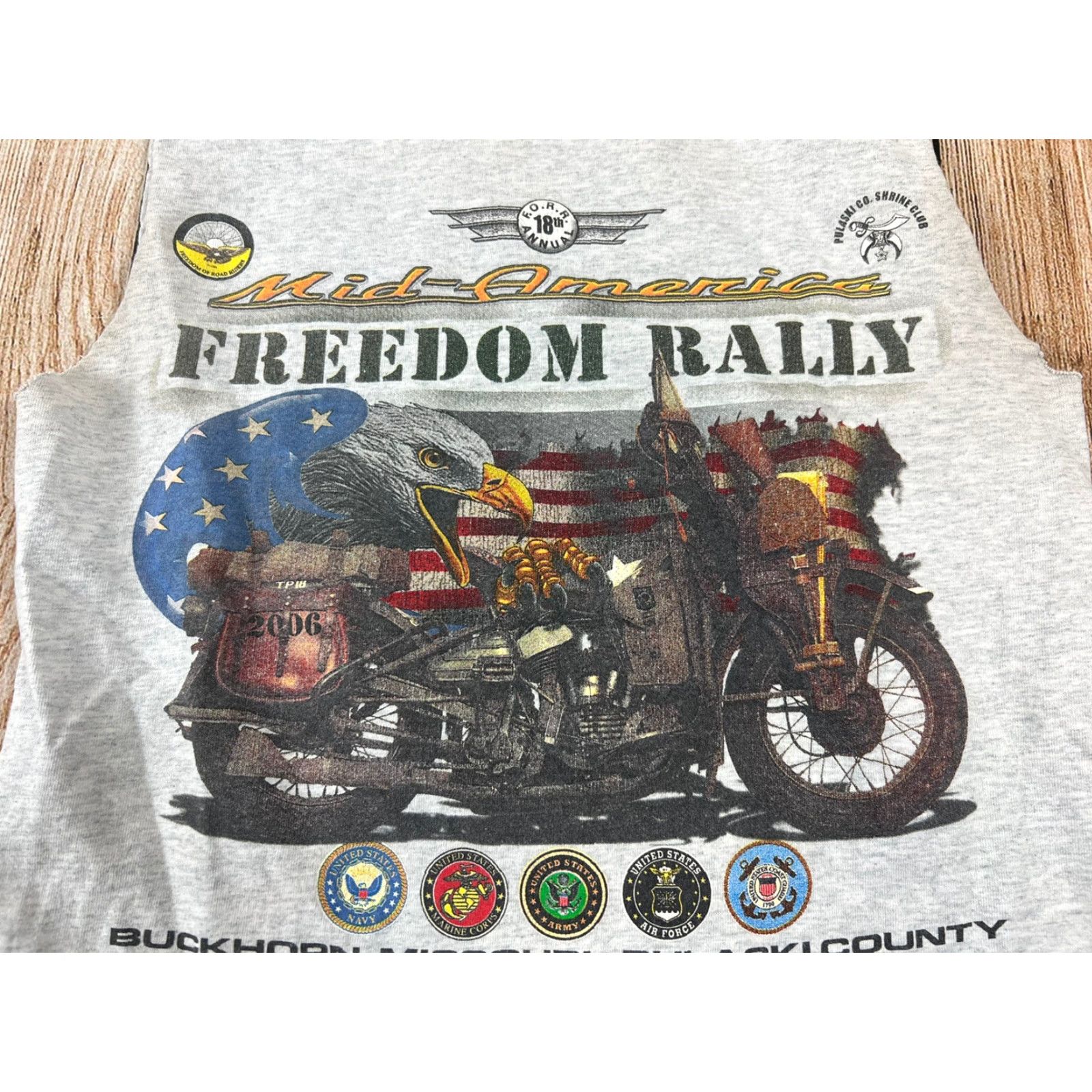 Vintage VINTAGE Mid America Freedom Rally Motorcycles Sleeveless Shirt Small Men Gray Cotton Logo T-Shirt Classic Sleeveless Size US S / EU 44-46 / 1 - 2 Thumbnail