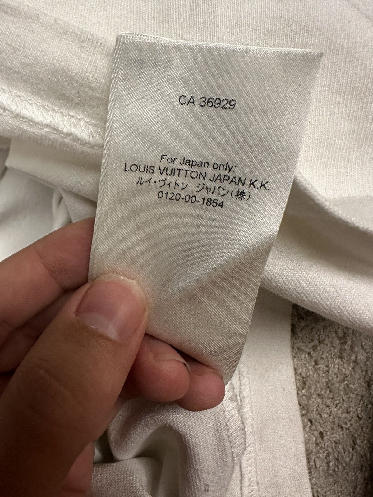 Designer × Louis Vuitton × Rainbow LV SS 23 Rainbow T-Shirt / Size S Size US S / EU 44-46 / 1 - 6 Thumbnail