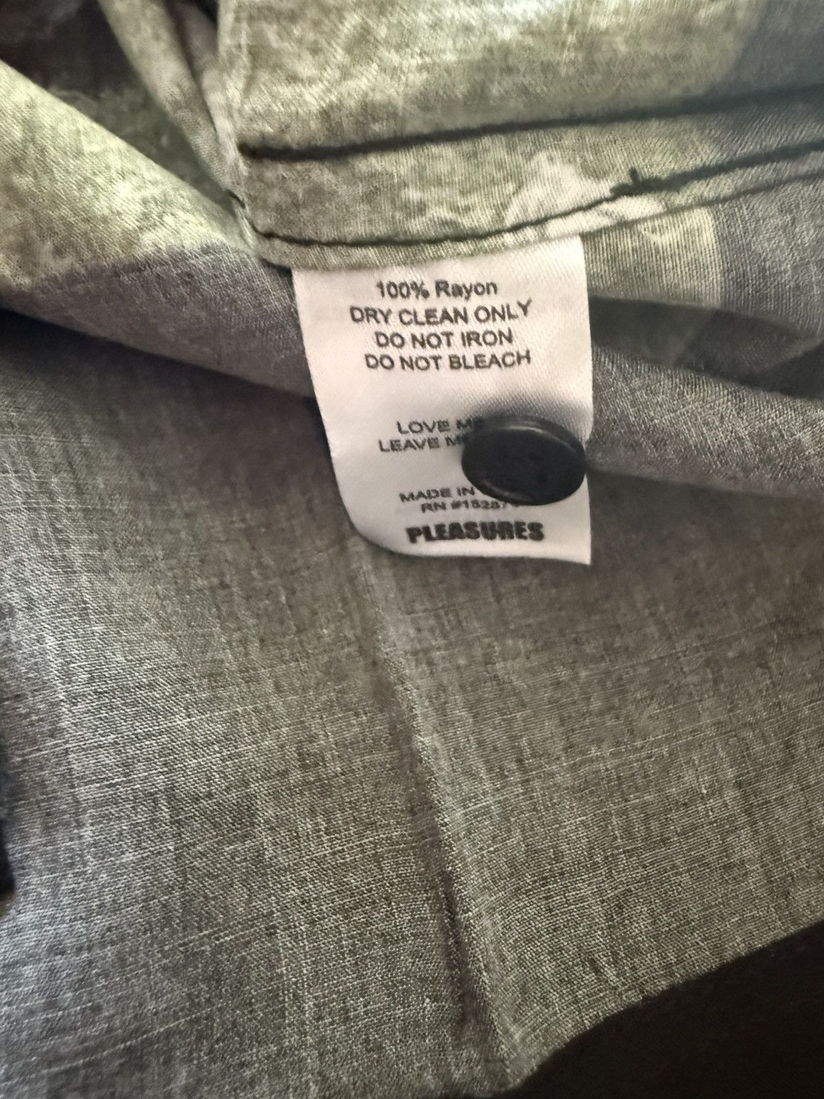 Pleasures Pleasures Stonehenge Button Up Shirt Size Small Black Size US S / EU 44-46 / 1 - 4 Thumbnail