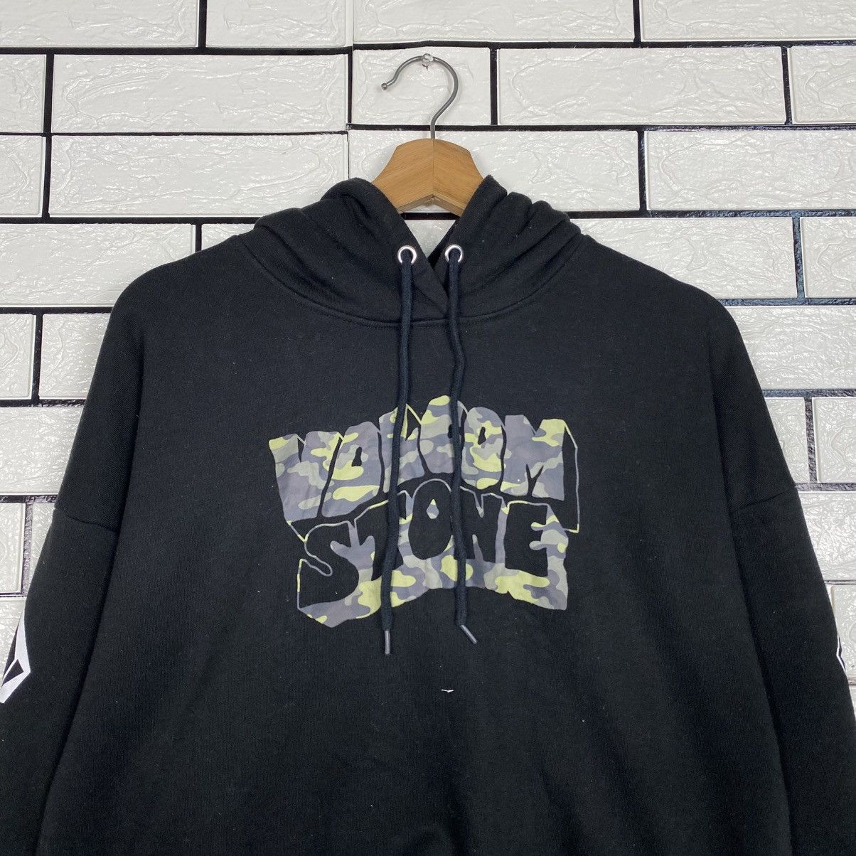 Japanese Brand 📌Cropped Striped Biker Hoodie Sweatshirt Volcom Big Logo Size US M / EU 48-50 / 2 - 14 Thumbnail