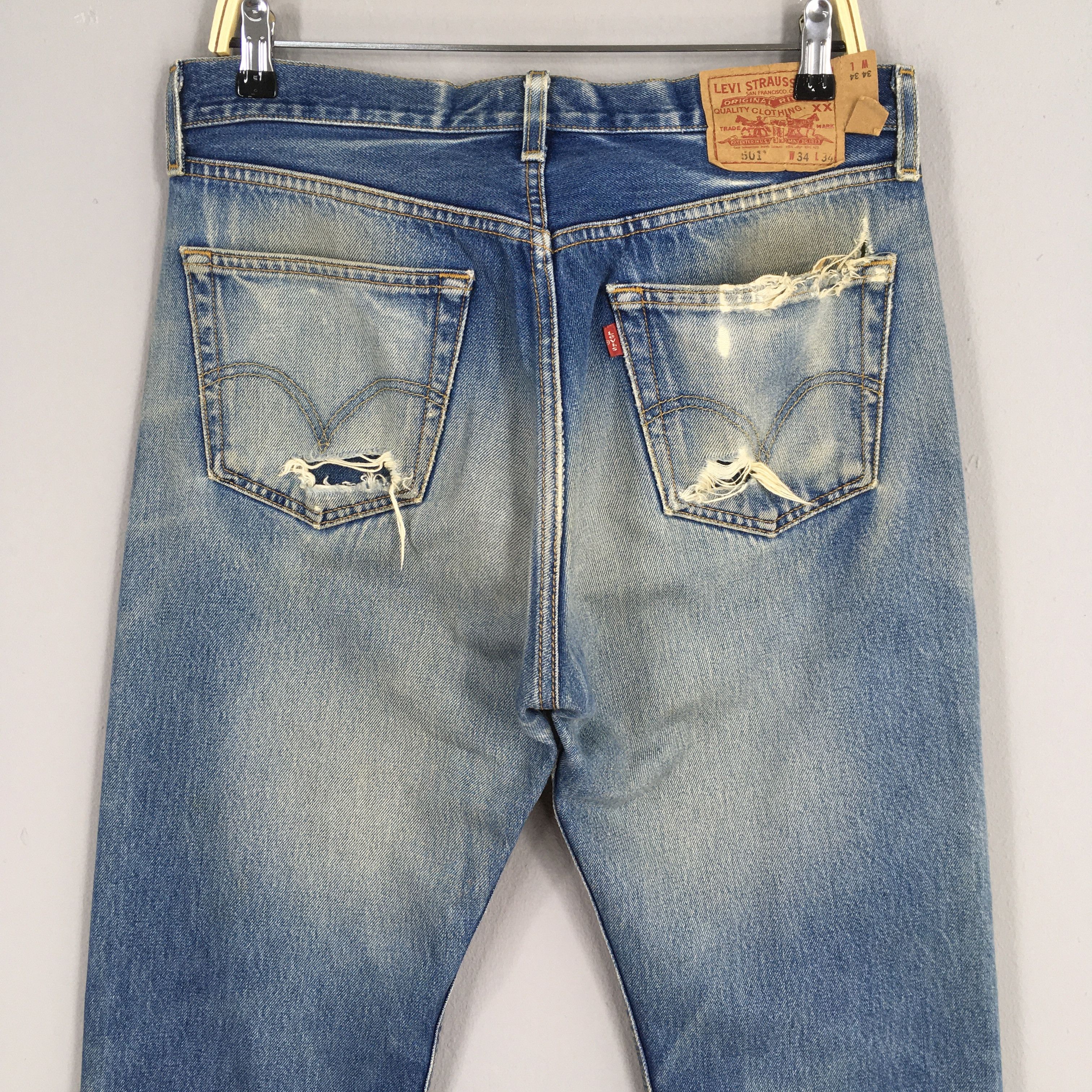 Levi's Size 32x30 Vintage 1980s Levi's 501 Regular Fit Jeans S1943 Size US 32 / EU 48 - 9 Thumbnail