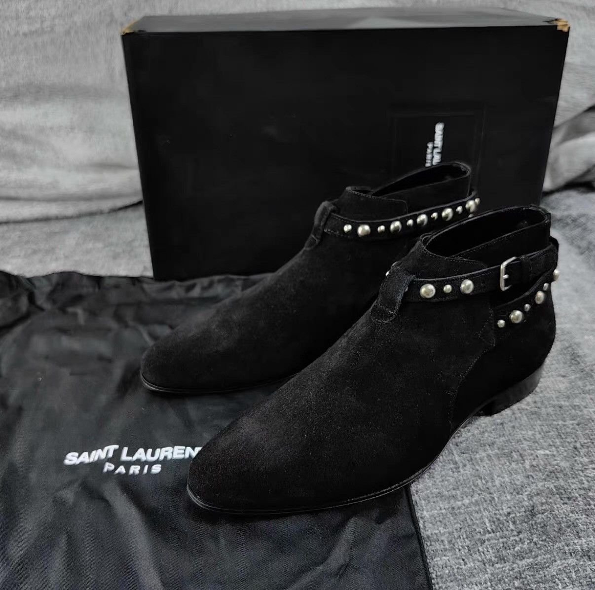 Saint Laurent Paris YSL Saint Laurent Oran Chelsea Boots Suede