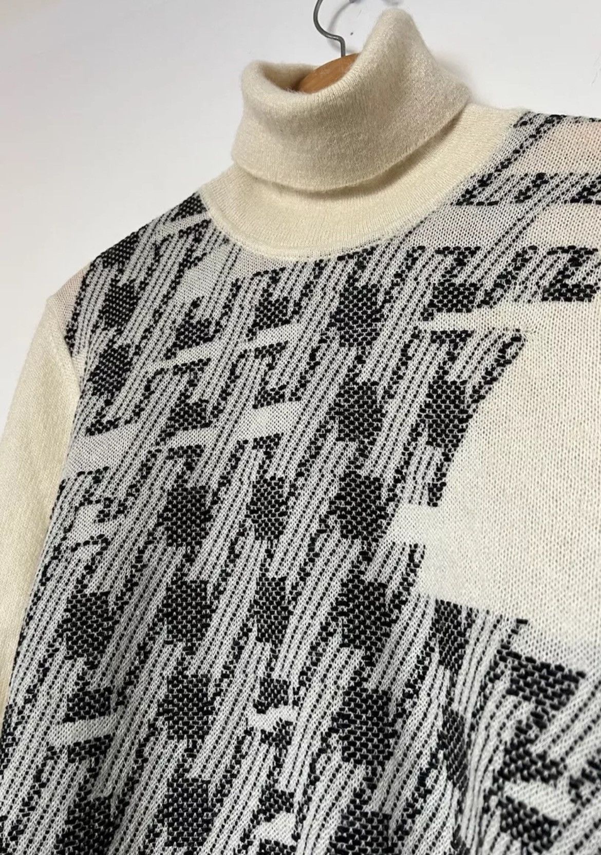 Maison Margiela Maison Margiela Mohair Blend Jacquard Turtleneck Men’s S Size US S / EU 44-46 / 1 - 2 Thumbnail