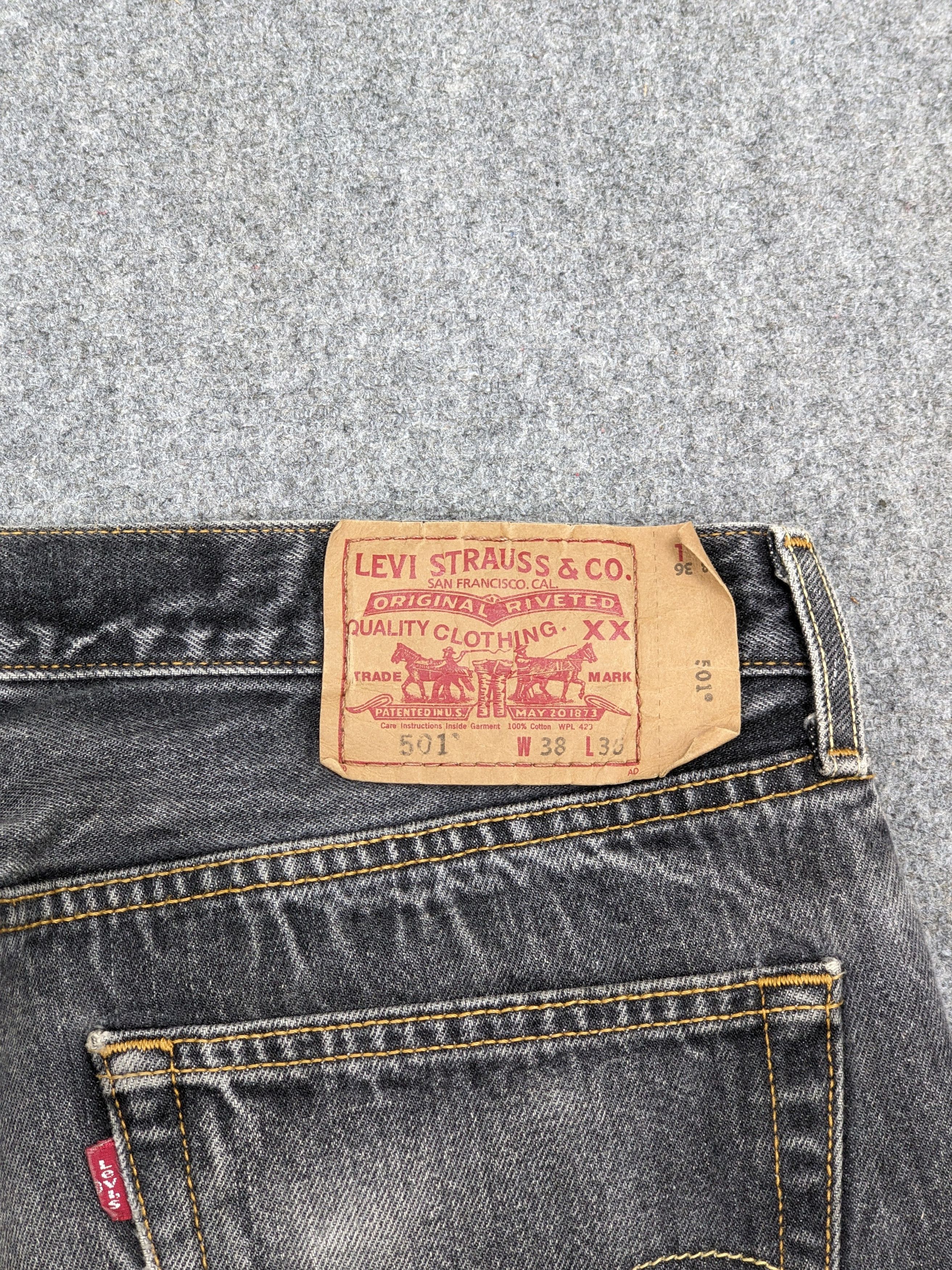 Levi's Vintage Levis 501 Faded Black Jeans DJ0028Z Size US 36 / EU 52 - 5 Thumbnail