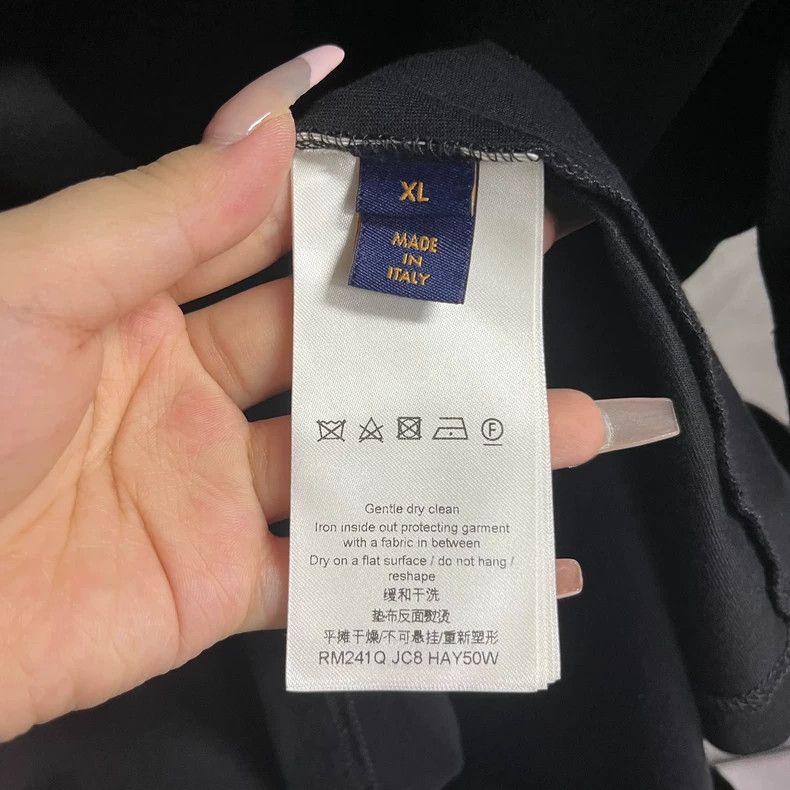 Louis Vuitton Louis Vuitton 24 New Black Classic Logo Cotton Short Sleev Size US XL / EU 56 / 4 - 4 Thumbnail