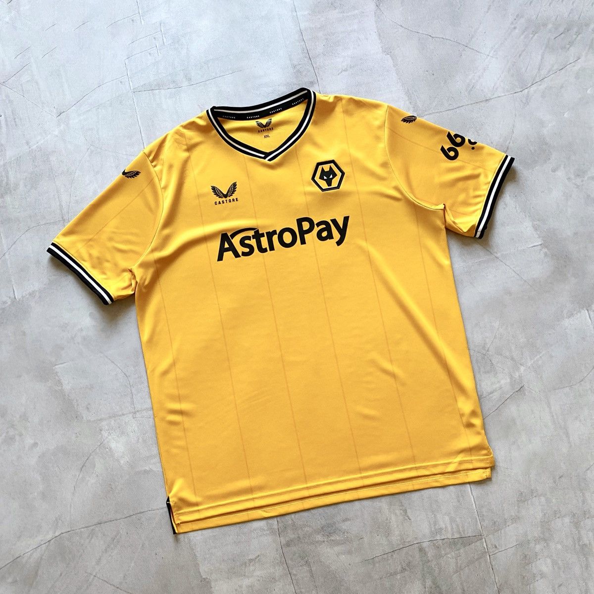 Castore Wolverhampton Wanderers 2022/23 Wolves Castore Jersey Tee Size US XXL / EU 58 / 5 - 1 Thumbnail