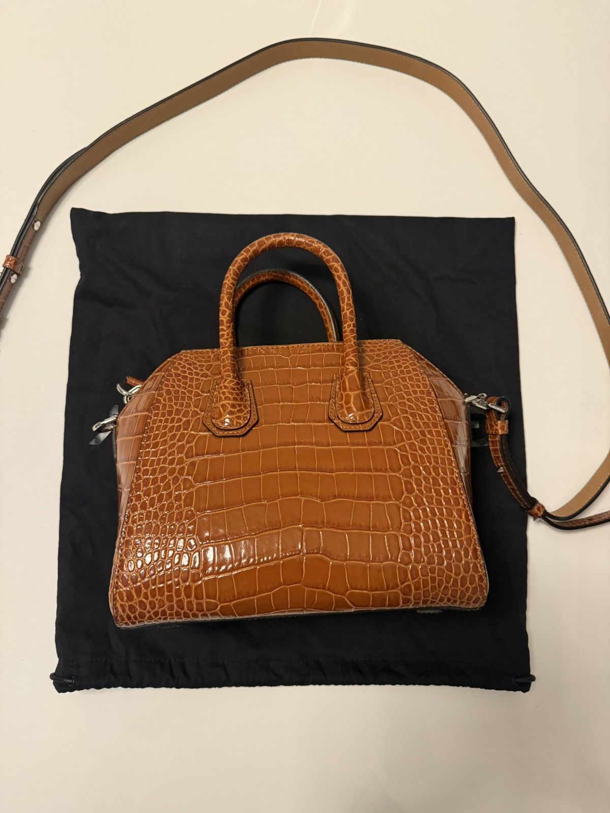 Givenchy Givenchy Brown Crocodile-Embossed Antigona Bag Size ONE SIZE - 2 Thumbnail