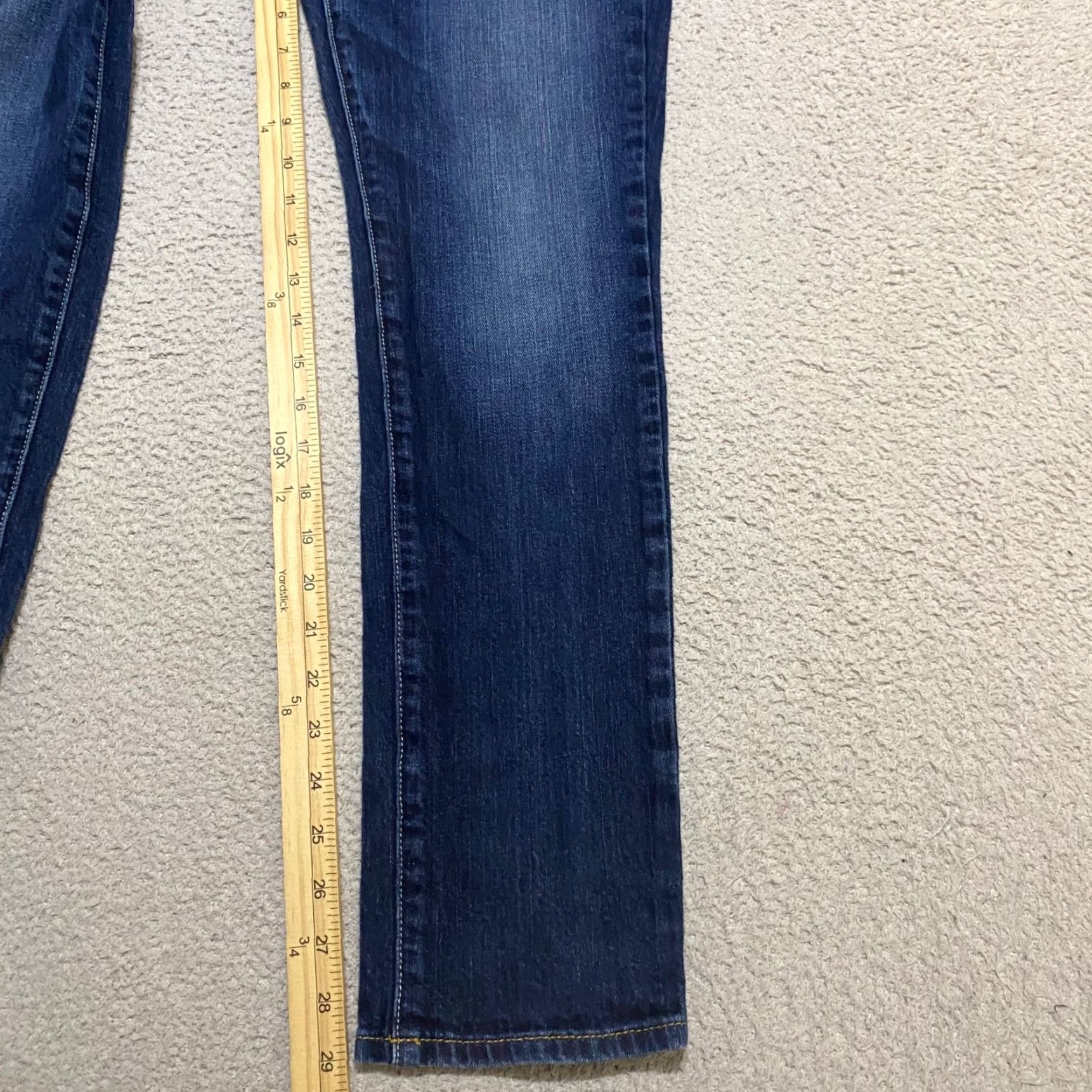 American Eagle Outfitters American Eagle Outfitters Jeans Women's 8 Blue Denim Dark Wash Skinny Low Rise 5-Pocket Stretch/Machine Washable Boys Girls Mens Womens Size 30" / US 8 / IT 44 - 6 Thumbnail