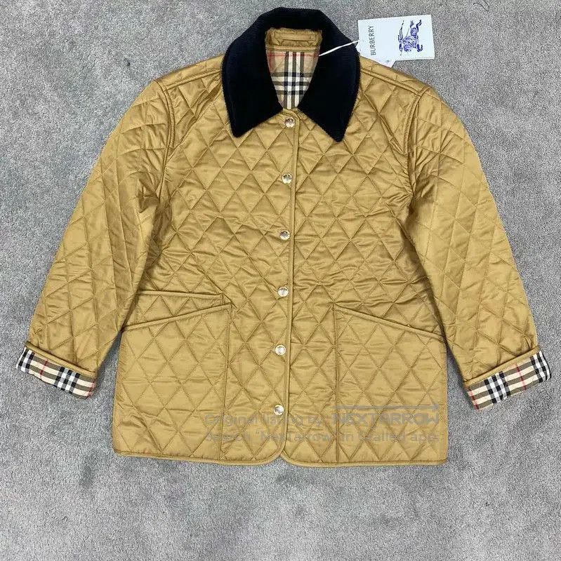 Burberry Burberry Gold Quilted Winter Jacket for Women. Size XS / US 0-2 / IT 36-38 - 1 Thumbnail