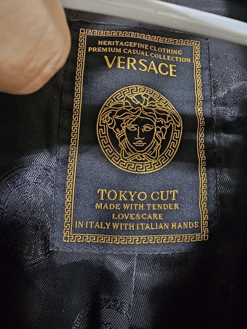 Versace Versace Leather jacket Baroque details vine embroidery she Size US L / EU 52-54 / 3 - 9 Thumbnail