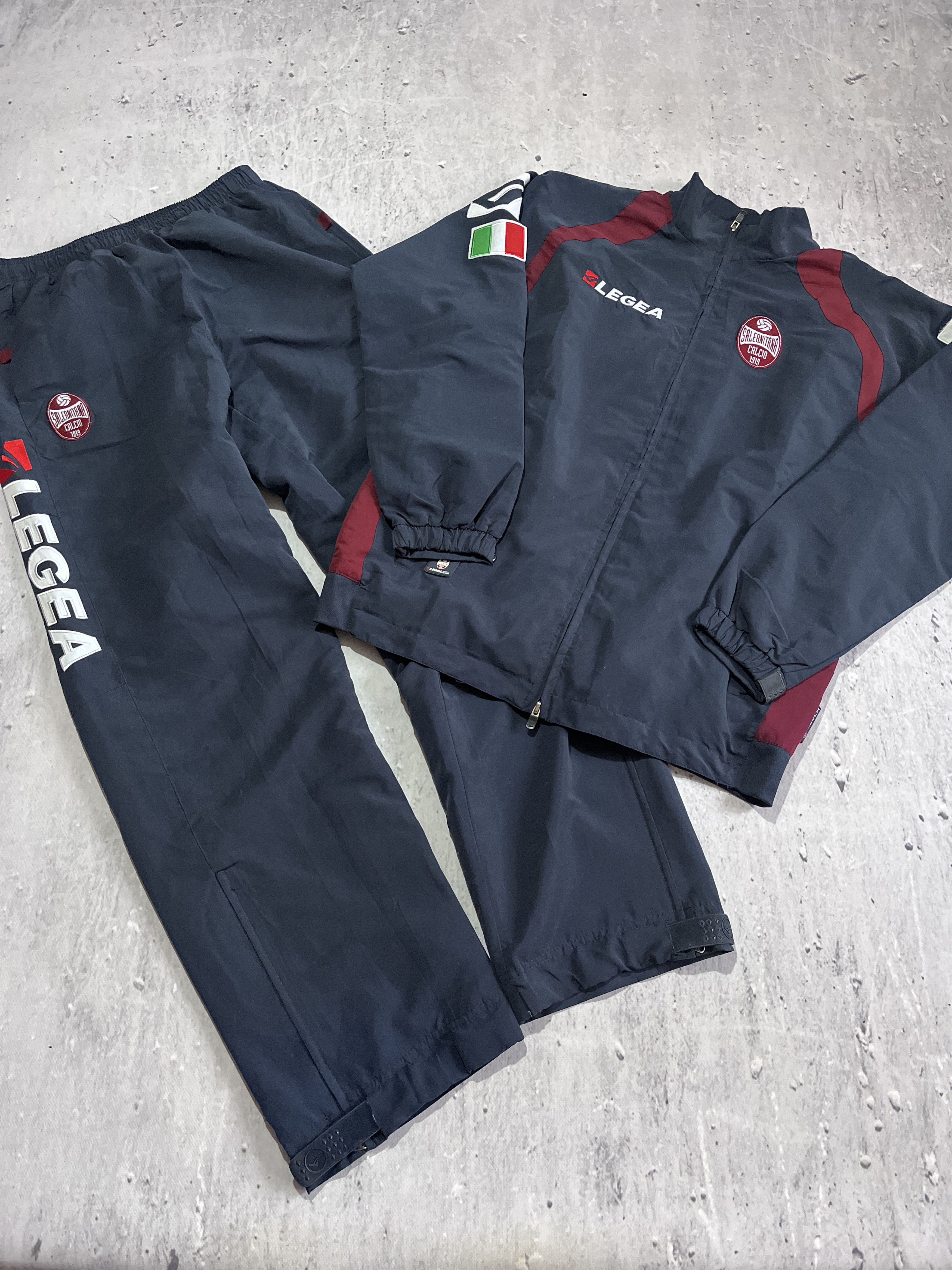 Other LEGEA SALERNITANA CALCIO 2006 FOOTBALL SOCCER TRACKSUIT Size US L / EU 52-54 / 3 - 1 Thumbnail