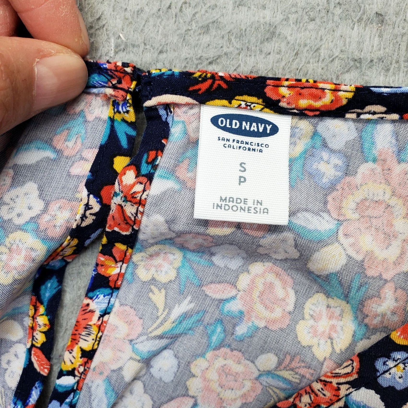 Old Navy Old Navy Dress Women PS Midi Multicolor Cinch Tie Back Keyhole Back Floral Sleeveless 36 Length Casual Party Womens Size PS Size S / US 4 / IT 40 - 6 Thumbnail