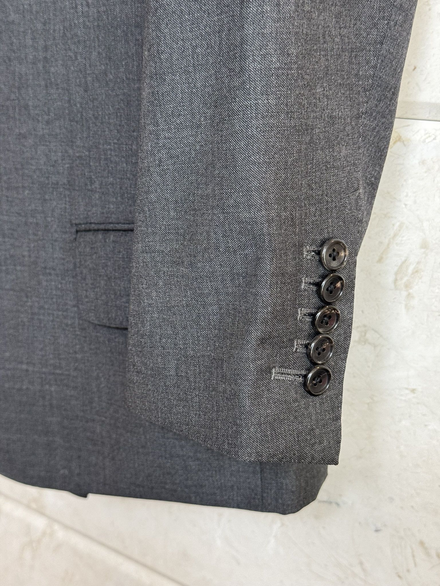 Tom Ford TOM FORD / Windsor Fit Grey 3-Piece Suits US 38 / EU 48 Size 38L - 4 Thumbnail