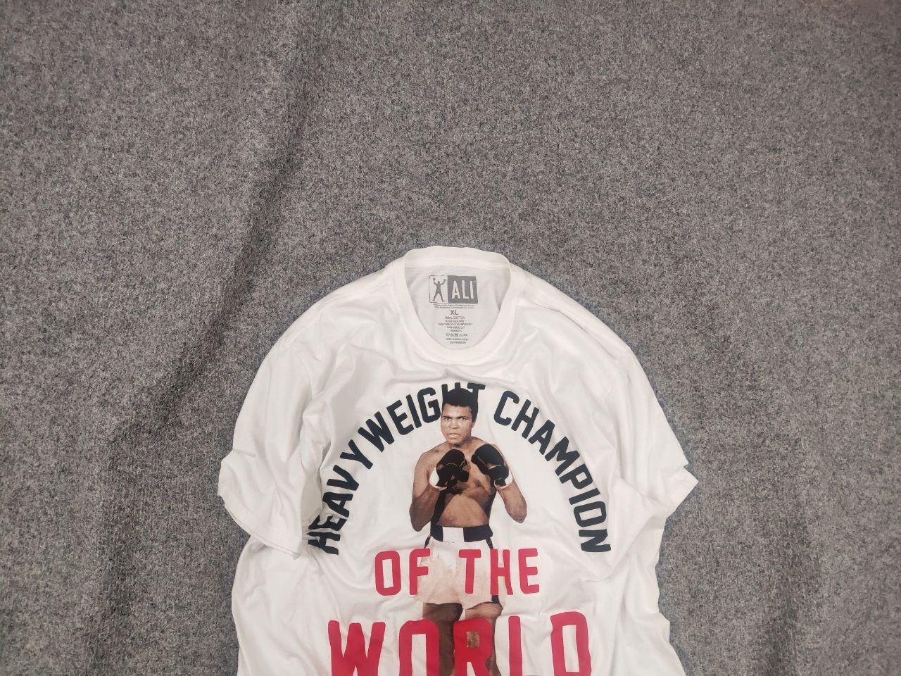 Vintage Vintage Muhammad Ali Logo Of the World White T-shirt Size US XL / EU 56 / 4 - 2 Thumbnail