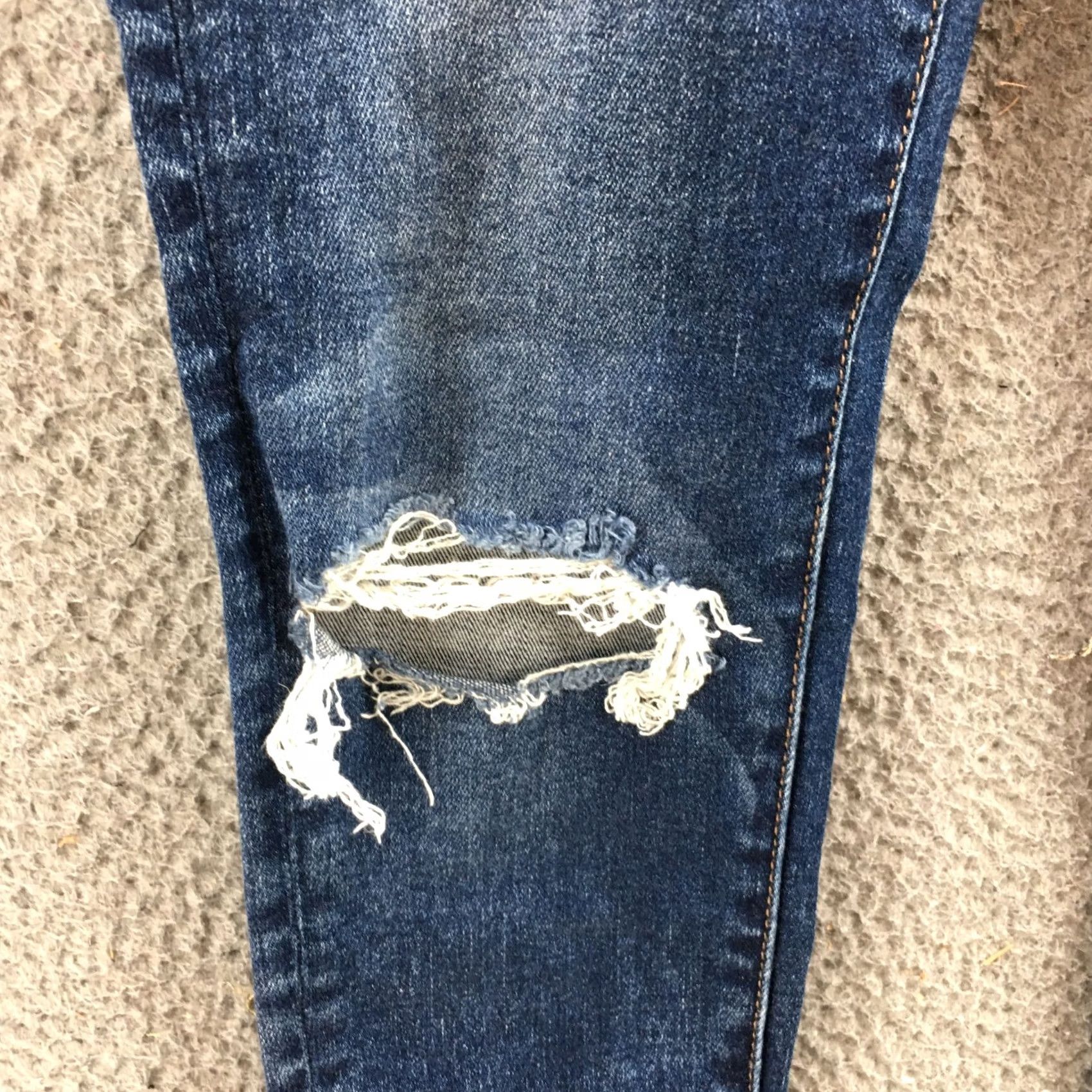 American Eagle Outfitters American Eagle Outfitters Jegging Jeans Women 2S 27x25.5 Blue Denim Distressed Regular Waist 27 Inseam 25.5 Cotton Blend Denim Size 26" / US 2 / IT 38 - 6 Thumbnail