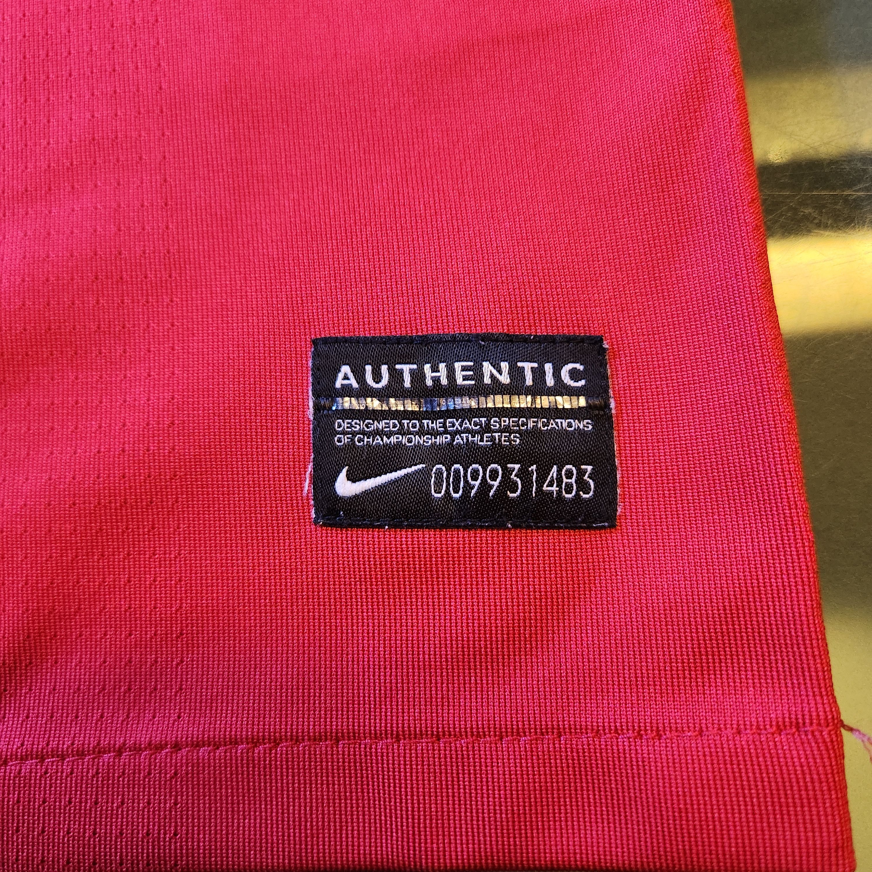 Nike Authentic Retro Arsenal van PERSIE 2010-2011 Home Jersey Size US L / EU 52-54 / 3 - 10 Thumbnail