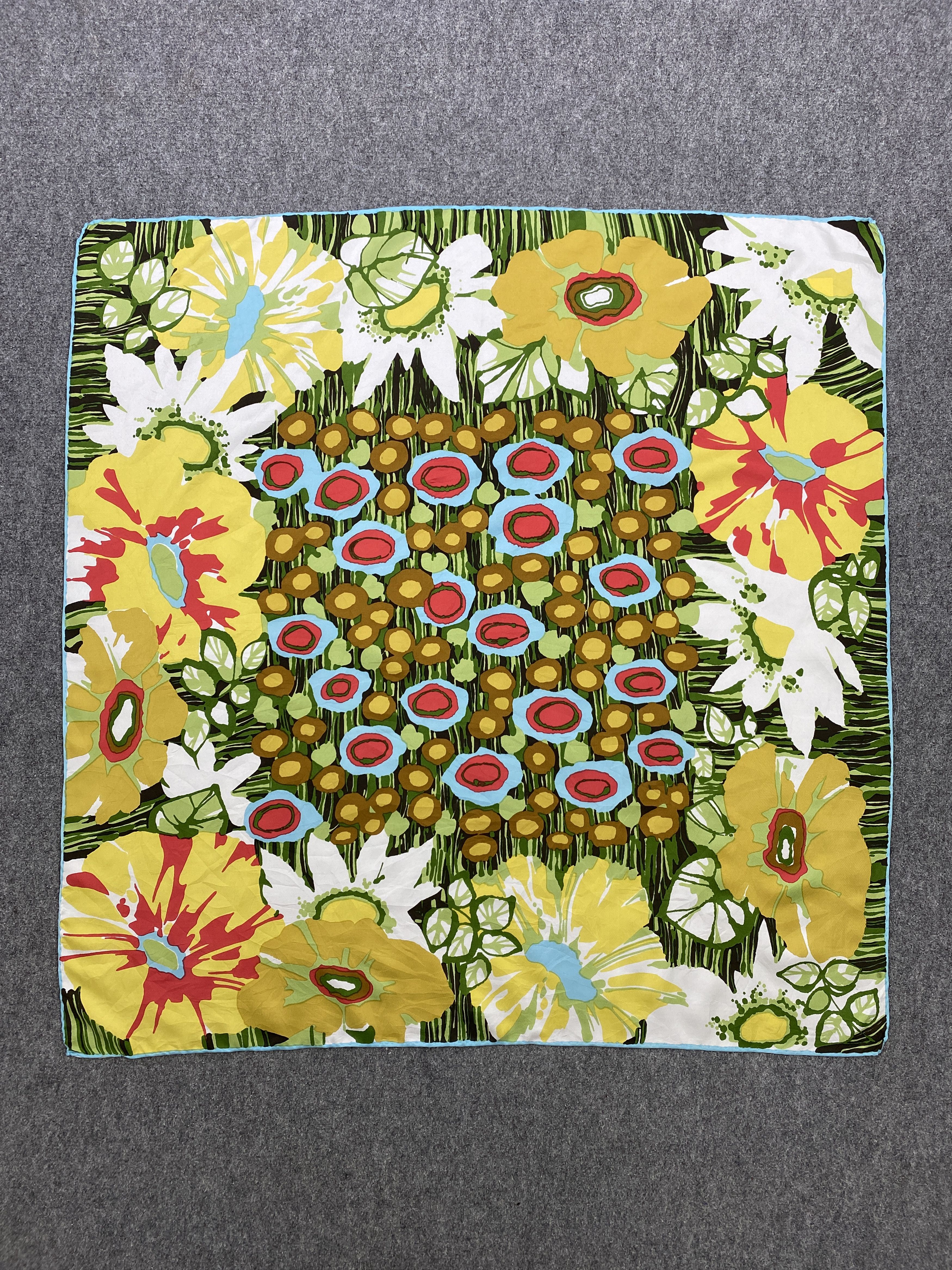 Vintage Vintage Italian Designer Floral Silk Scarf SN0102 Size ONE SIZE - 3 Thumbnail