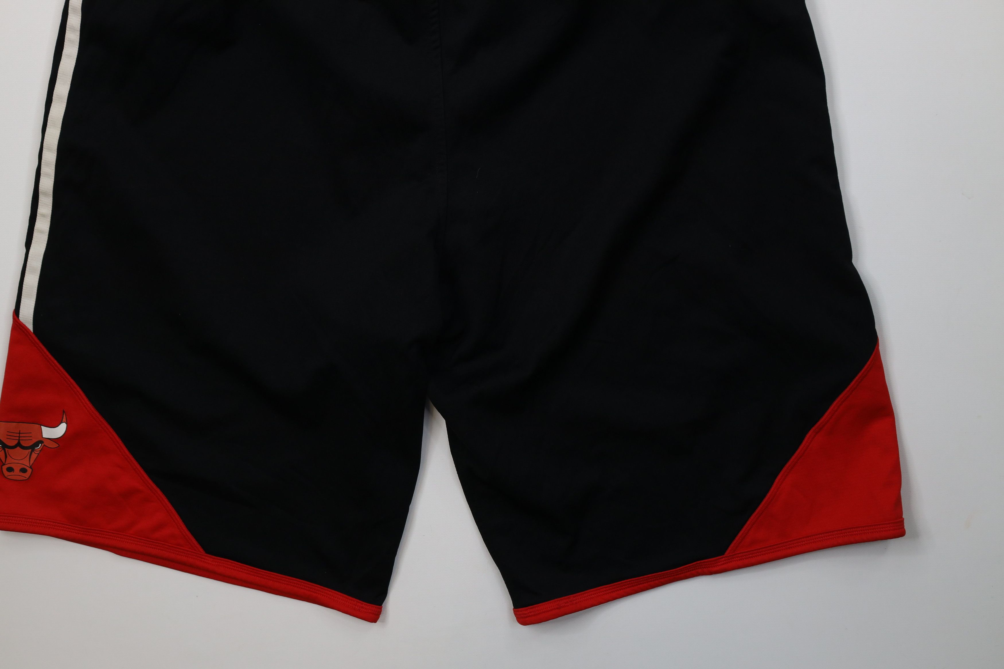 Adidas Adidas NBA Authentics Practice Worn Derrick Rose Shorts Size US 36 / EU 52 - 13 Thumbnail
