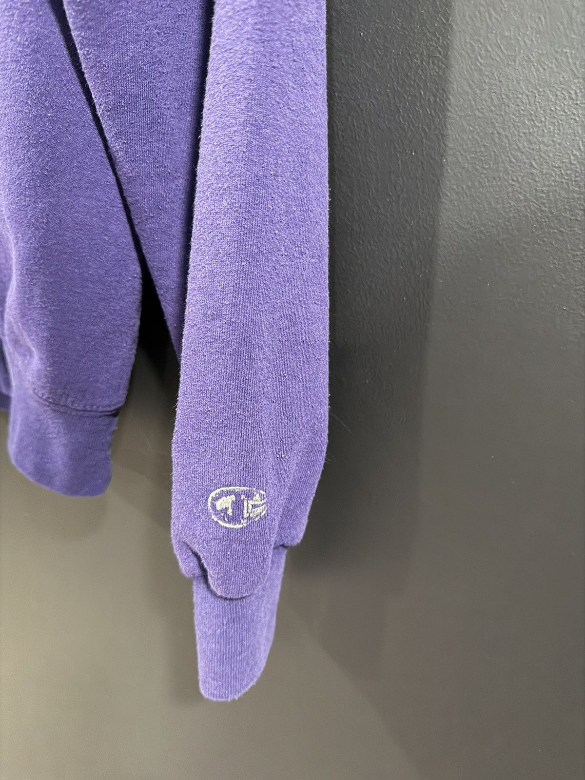 Champion 1990s Vintage Furman College Faded NCAA Sports Sweatshirt L Size US L / EU 52-54 / 3 - 5 Thumbnail