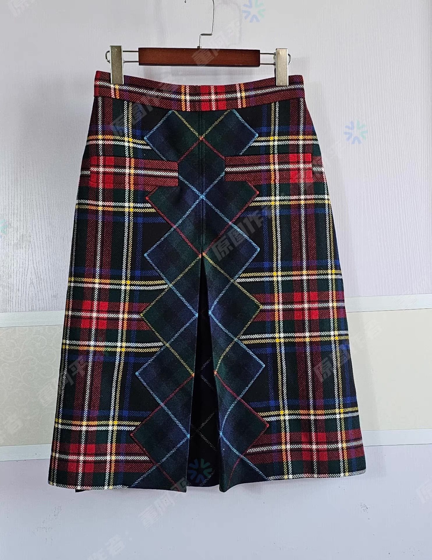 Gucci Gucci Scottish Check Skirt Q4 Size 32" / US 10 / IT 46 - 1 Thumbnail