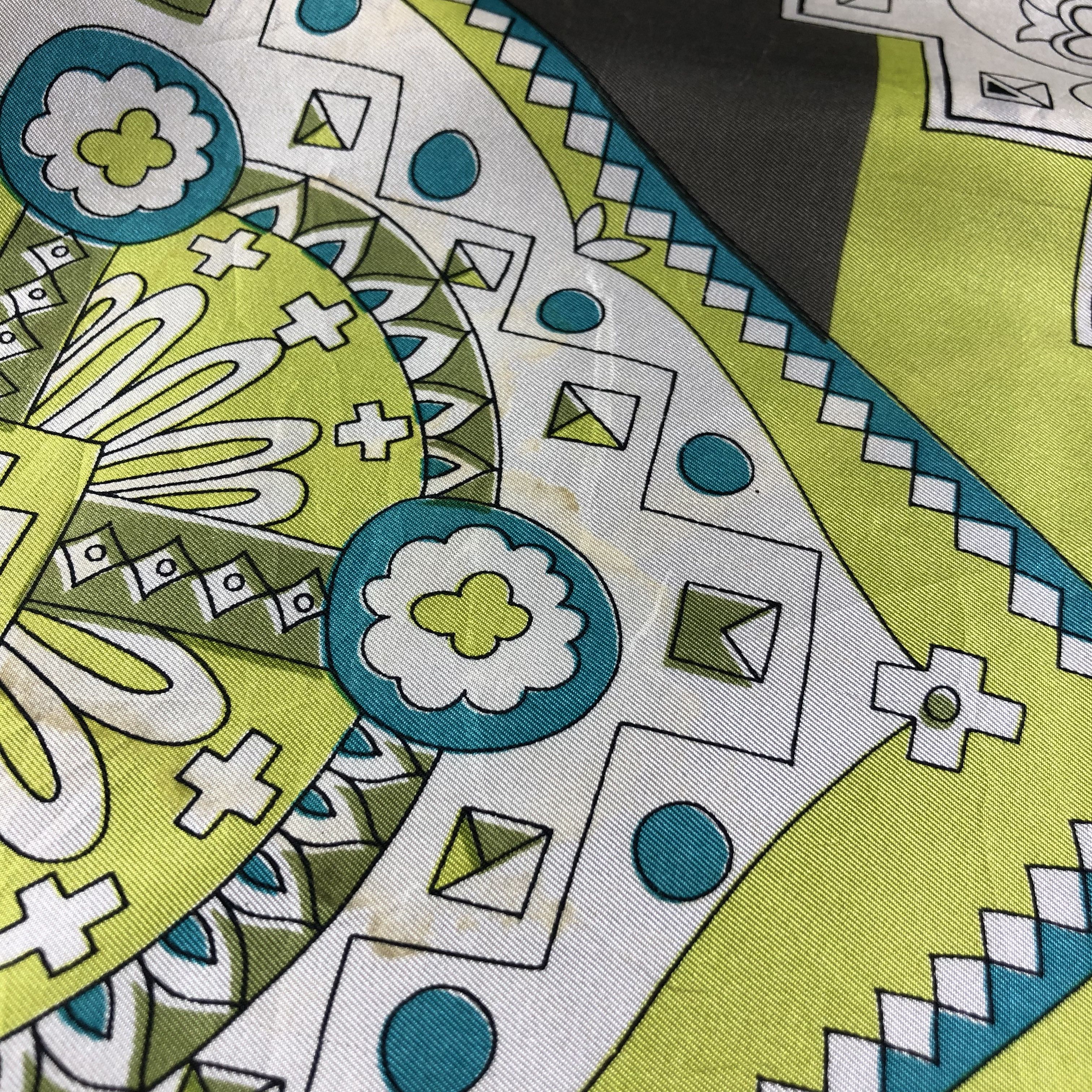 Vintage Vintage Native Design Hand Rolled Silk Scarf M638 Size ONE SIZE - 9 Thumbnail