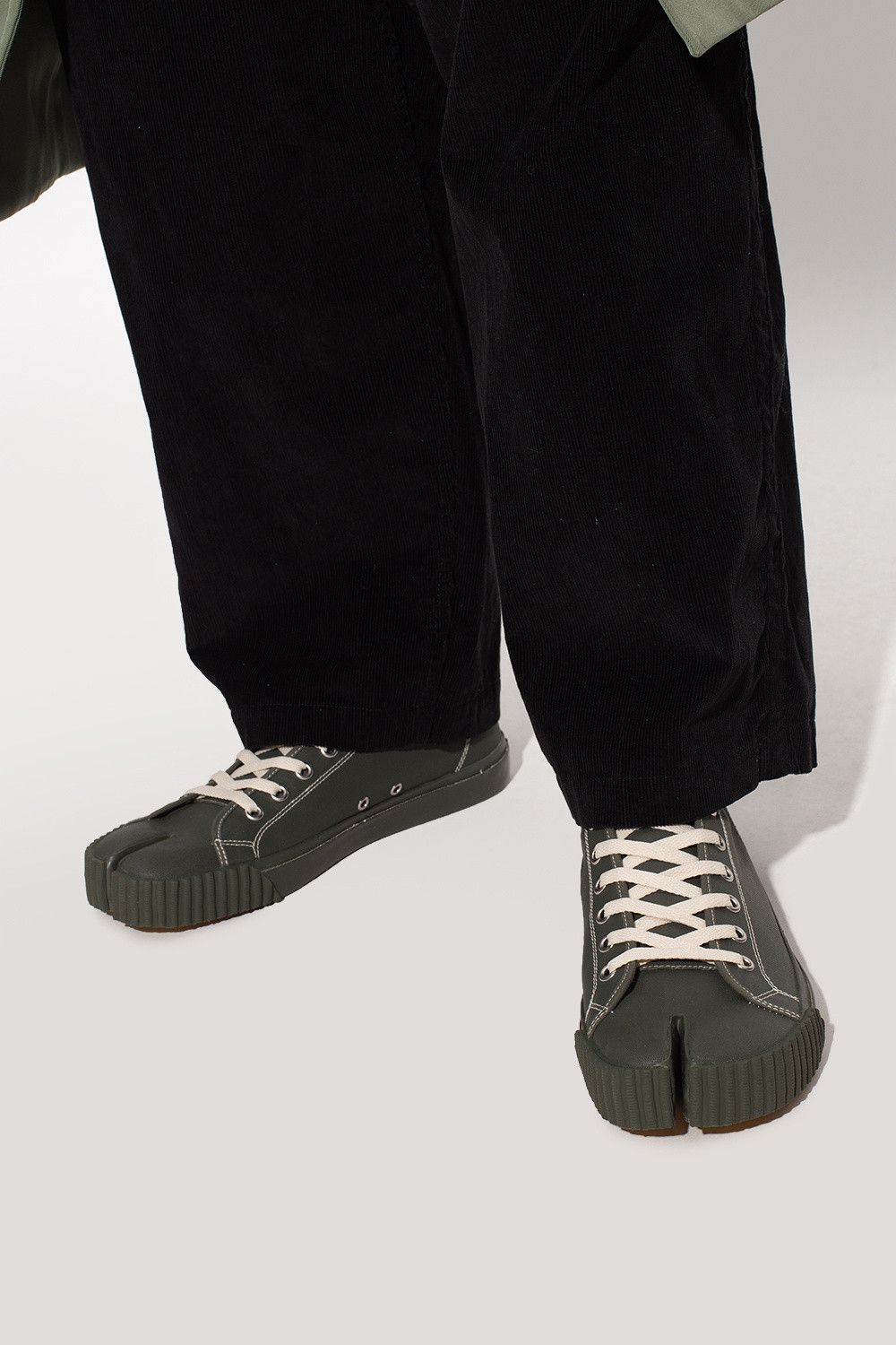 Maison Margiela New — Tabi Canvas Hi-Top Sneakers Size US 9 / EU 42 - 2 Thumbnail