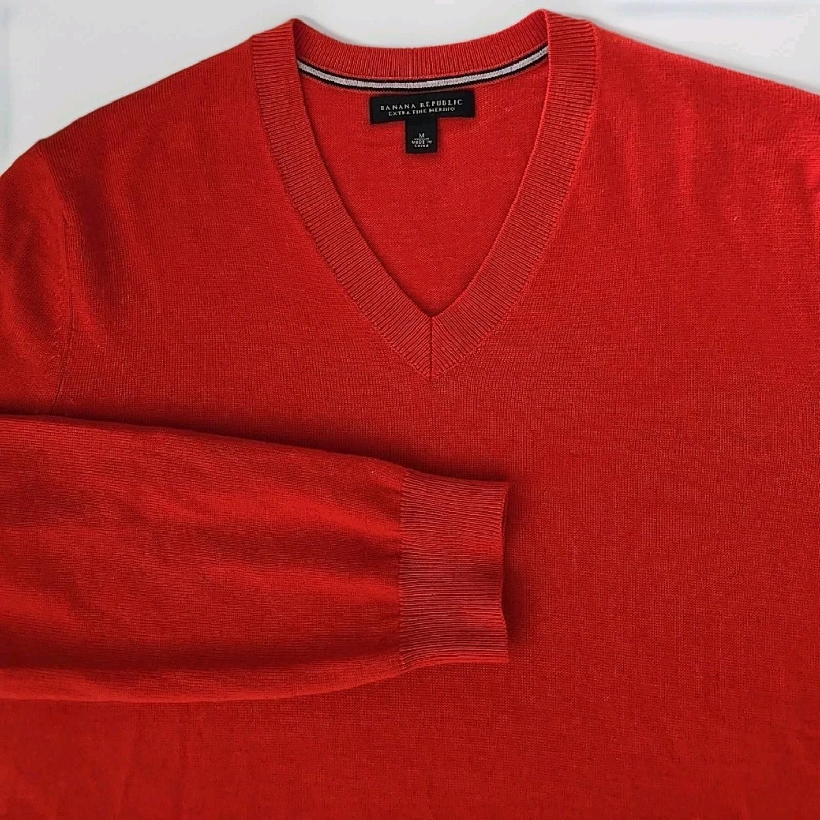 Banana Republic Banana Republic 100% Extra Fine Merino Wool Sweater Size M Size US M / EU 48-50 / 2 - 2 Thumbnail