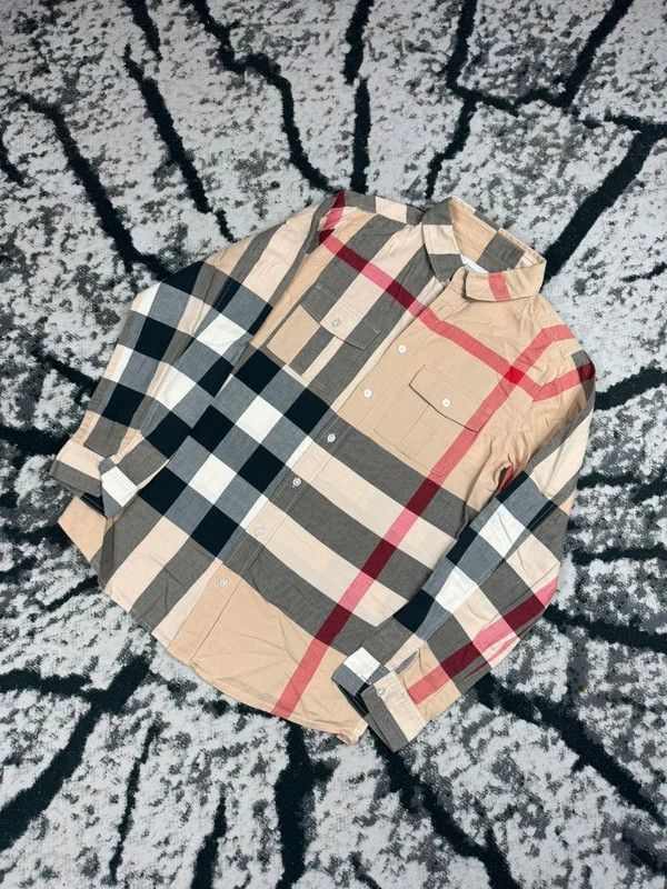 Burberry Burberry Full pattern T-shirt XS beige Size US XS / EU 42 / 0 - 2 Thumbnail