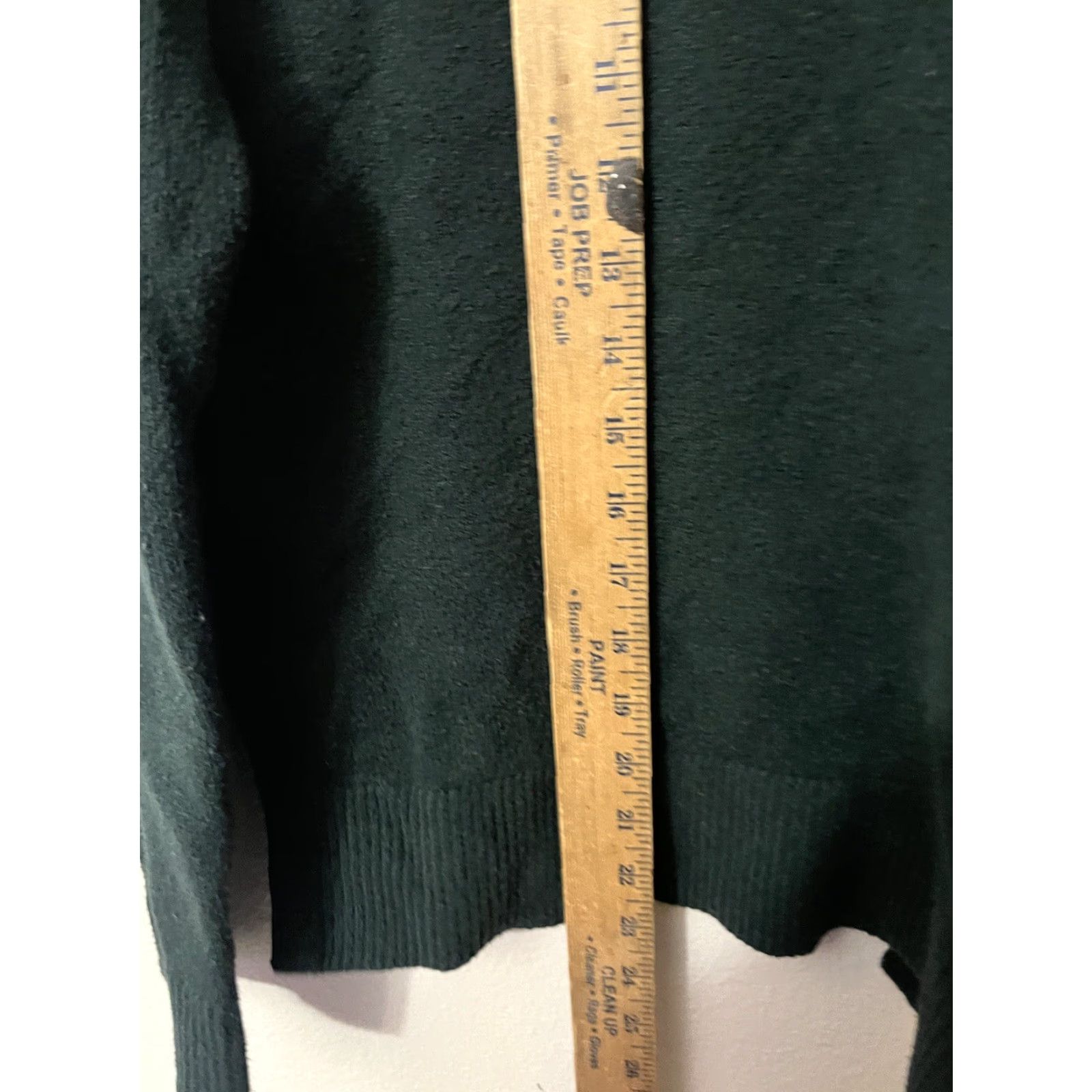 Banana Republic Banana Republic Women V-Neck Solid Sweater Size Small Green Solid Size S / US 4 / IT 40 - 4 Thumbnail