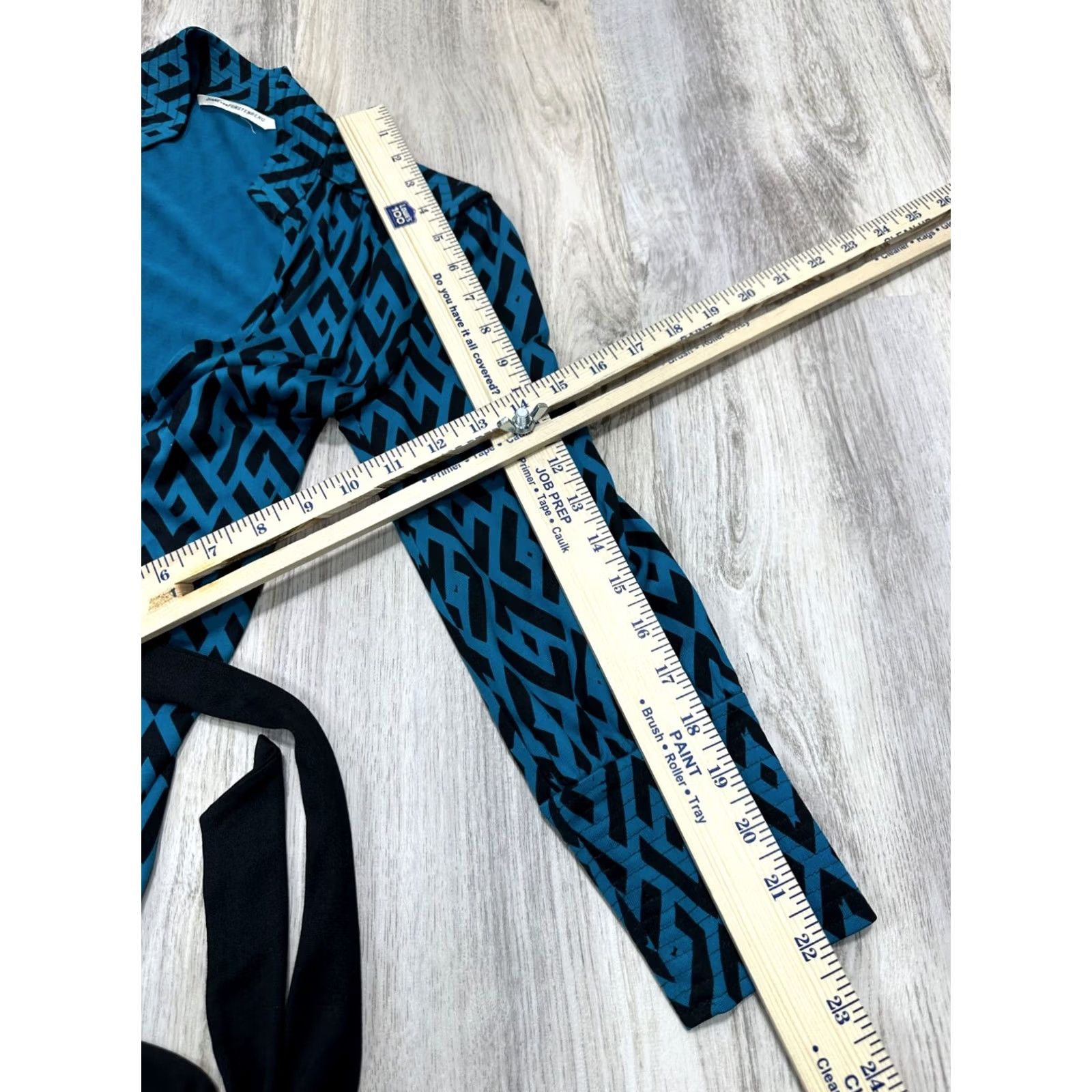 Diane von Furstenberg Diane von Furstenberg Blue Geometric Wrap Dress Silk Tie Waist Stretch Sz S Size S / US 4 / IT 40 - 7 Thumbnail