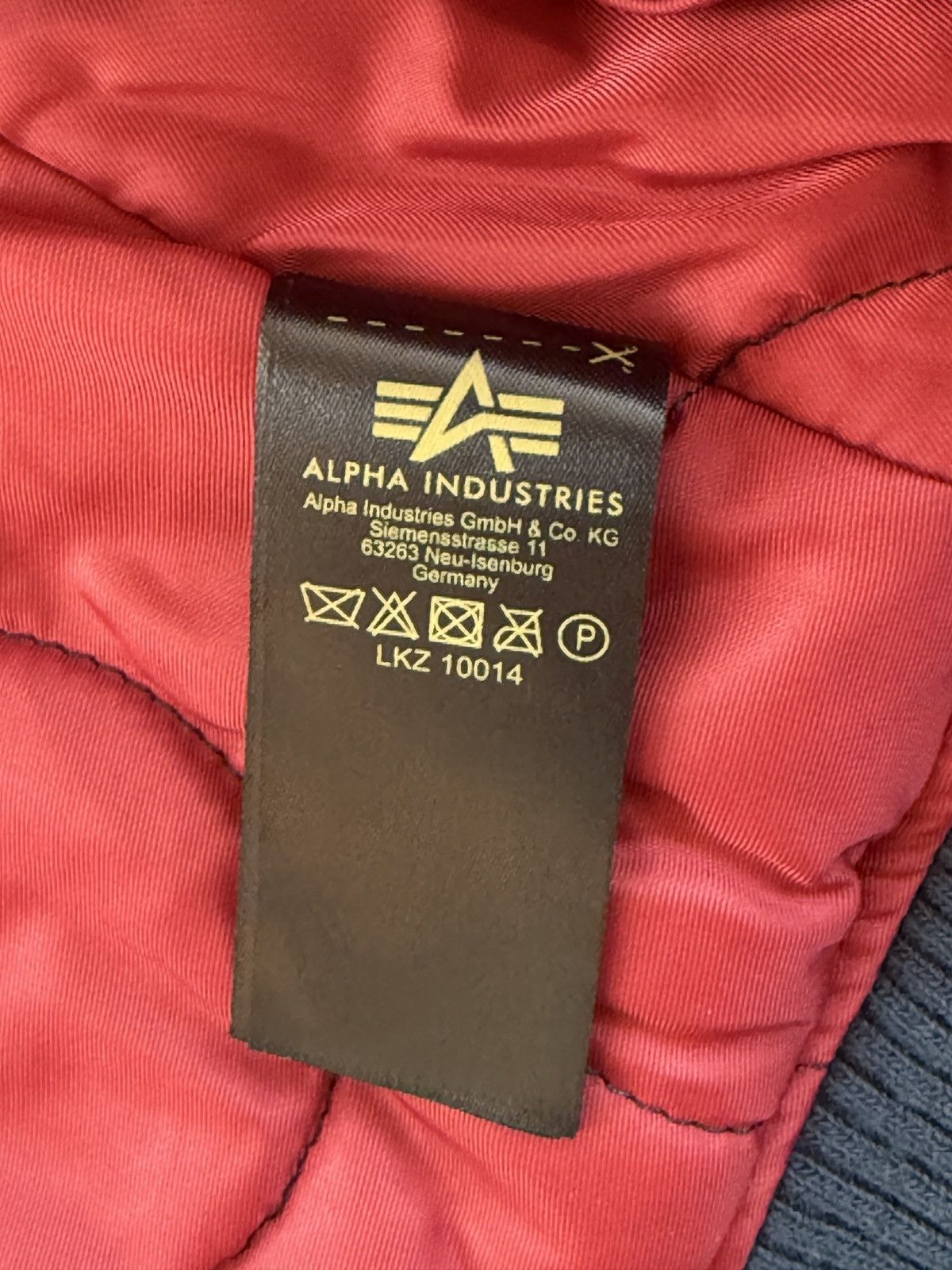Alpha Industries Alpha Industries Sheep Fur Collar Bomber Jacket Size L Size US L / EU 52-54 / 3 - 5 Thumbnail