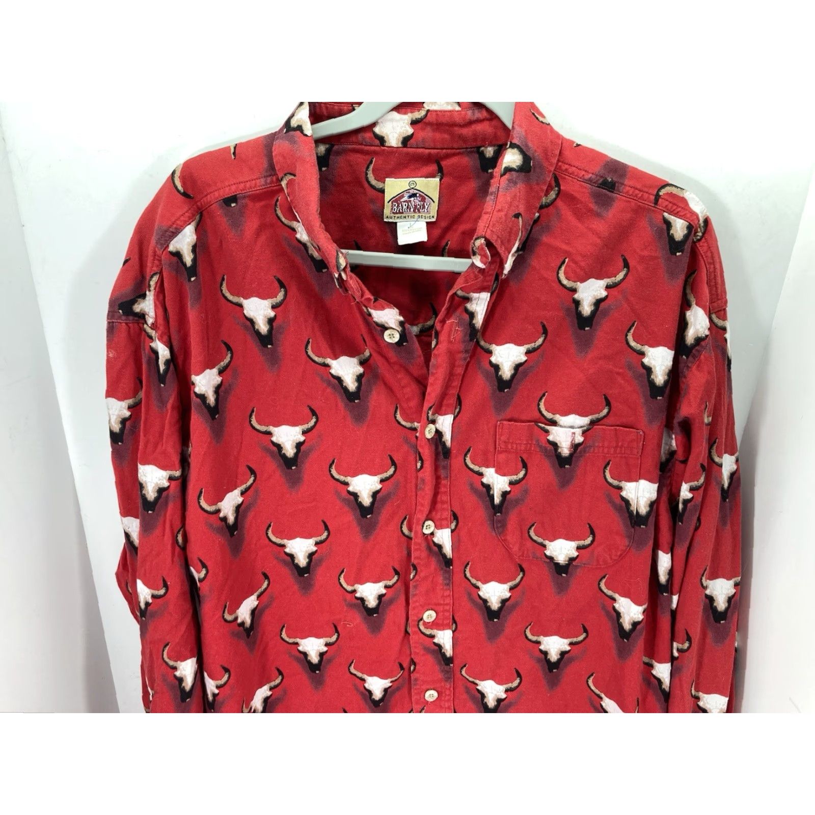 Vintage VINTAGE Barn Fly Western Shirt Men Large Red AOP Seer Cow Head Long Sleeve Button VTG Size US L / EU 52-54 / 3 - 2 Thumbnail