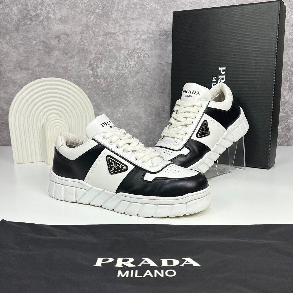 Prada Prada Triangle Logo Low-Top Sneakers – Black & White – Men’s Size US 9.5 / EU 42-43 - 1 Thumbnail
