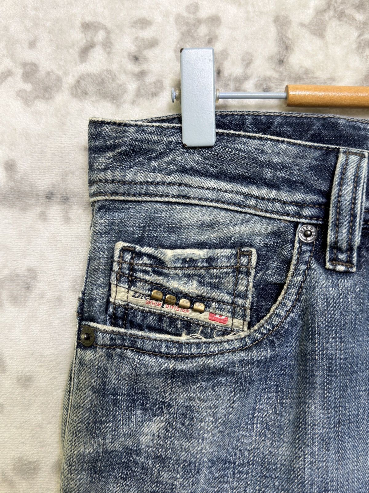 Diesel Diesel Safado Straight Fit Distressed Whiskered Denim Jeans Size US 29 - 8 Thumbnail