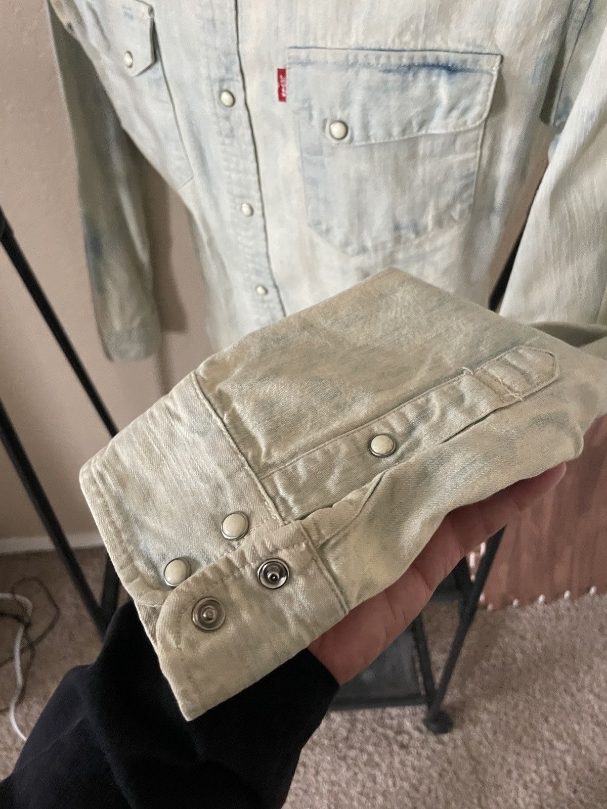 Levi's Vintage Clothing Bleached Denim Snap button down western shirt Size US L / EU 52-54 / 3 - 8 Thumbnail