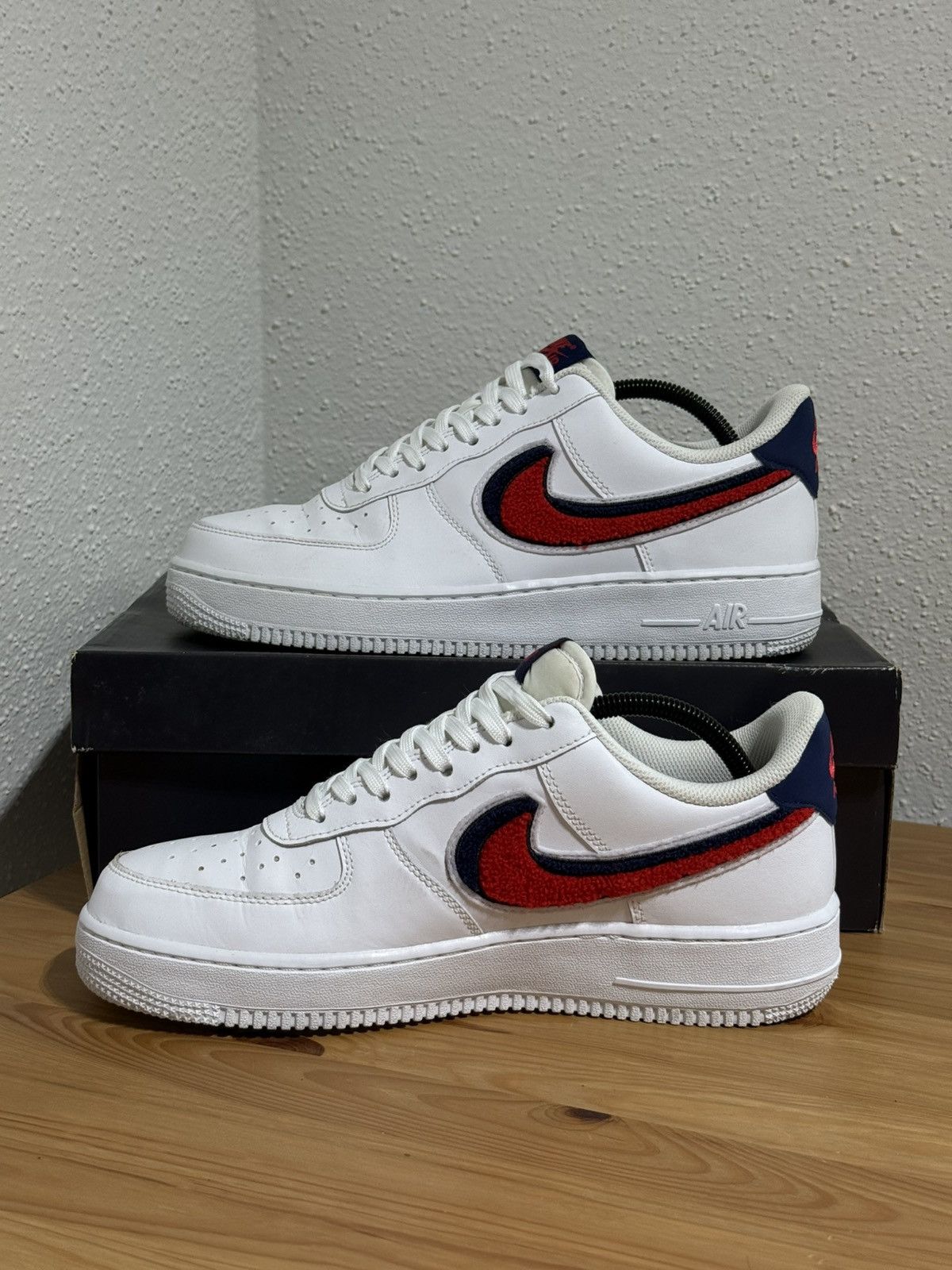 Nike Nike Air Force 1 Low 3D Chenille Swoosh Size US 9 / EU 42 - 5 Thumbnail