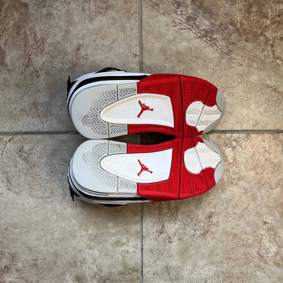 Jordan Brand Air Jordan 4 Retro OG GS “Fire Red” 2020 Size US 7 / EU 40 - 5 Thumbnail