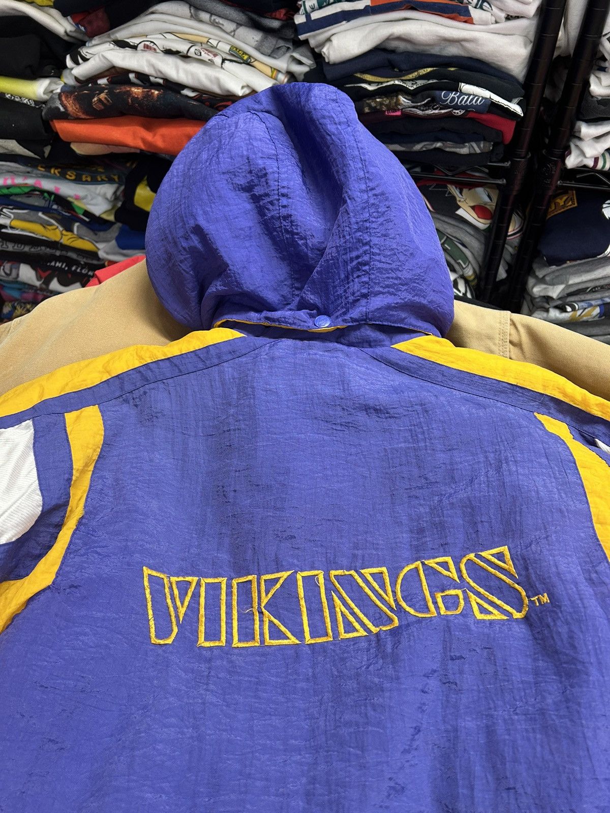 NFL × Starter × Vintage Crazy Vintage 90s Purple Minnesota Viking Starter Jacket NFL Size US S / EU 44-46 / 1 - 2 Thumbnail