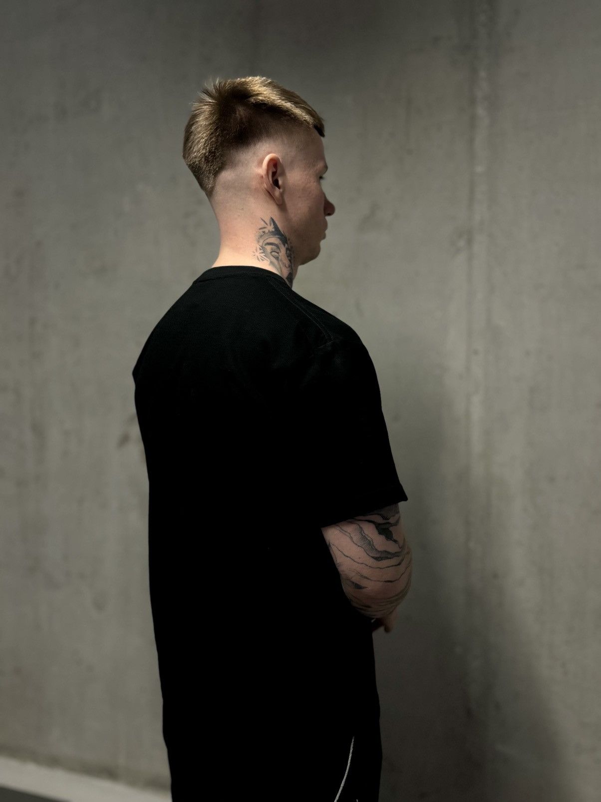Other SIGNATURE BLANK T-SHIRT - BLACK Size US S / EU 44-46 / 1 - 5 Thumbnail