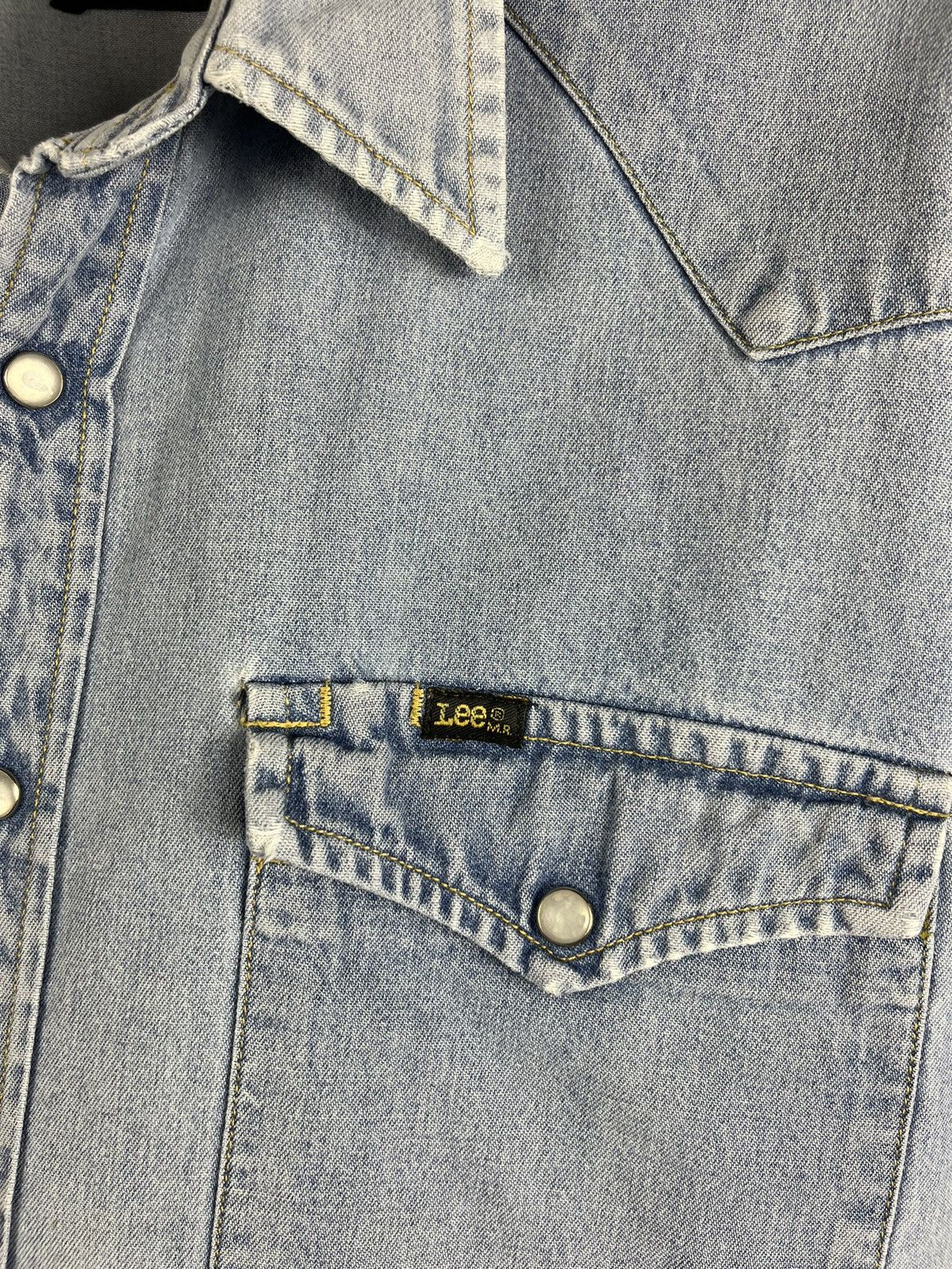 Lee × Vintage Vintage Lee Riders distressed denim thrashed cowboy shirt Size US L / EU 52-54 / 3 - 9 Thumbnail