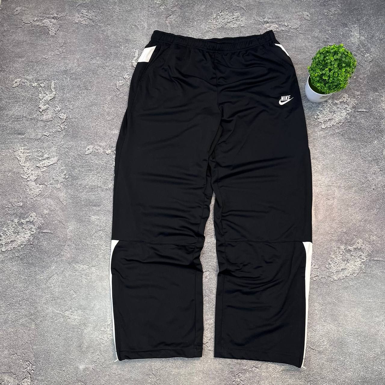 Nike Vintage Nike Track Pants Parashute Baggy Joggers Mens XXL Size US 33 - 1 Thumbnail