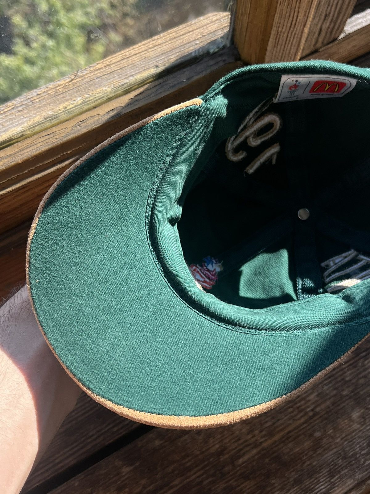 Vintage Vintage Atlanta 1996 Embroidered Cap Size ONE SIZE - 18 Thumbnail