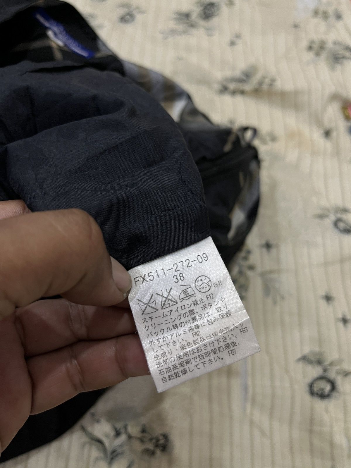 Burberry 🔥🔥🔥STEALS BURBERRY BLUE LABEL BELT SKIRTS Size 26" / US 2 / IT 38 - 9 Thumbnail