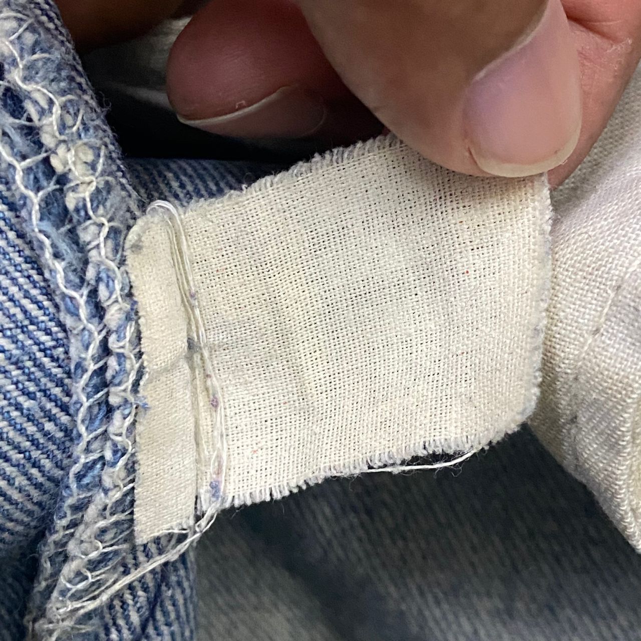 Levi's Vintage 90s Levis 501 Distressed denim Kurt Cobain Style Size US 33 - 19 Thumbnail