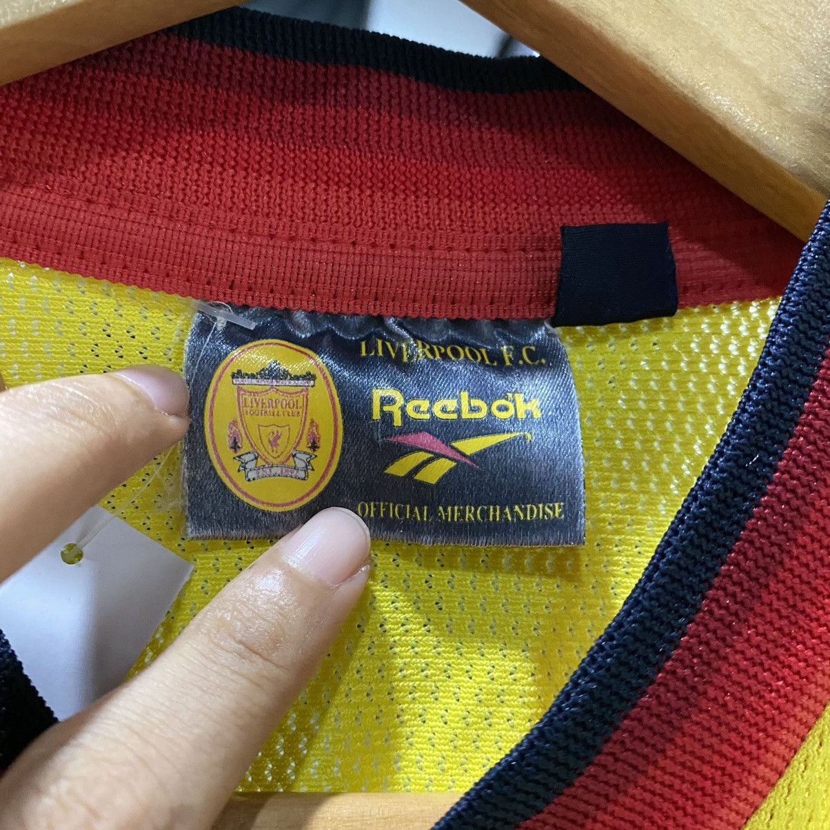 Vintage Liverpool FC Reebok 1997/99 Away Vintage Y2k Football Shirt Size US XL / EU 56 / 4 - 9 Thumbnail