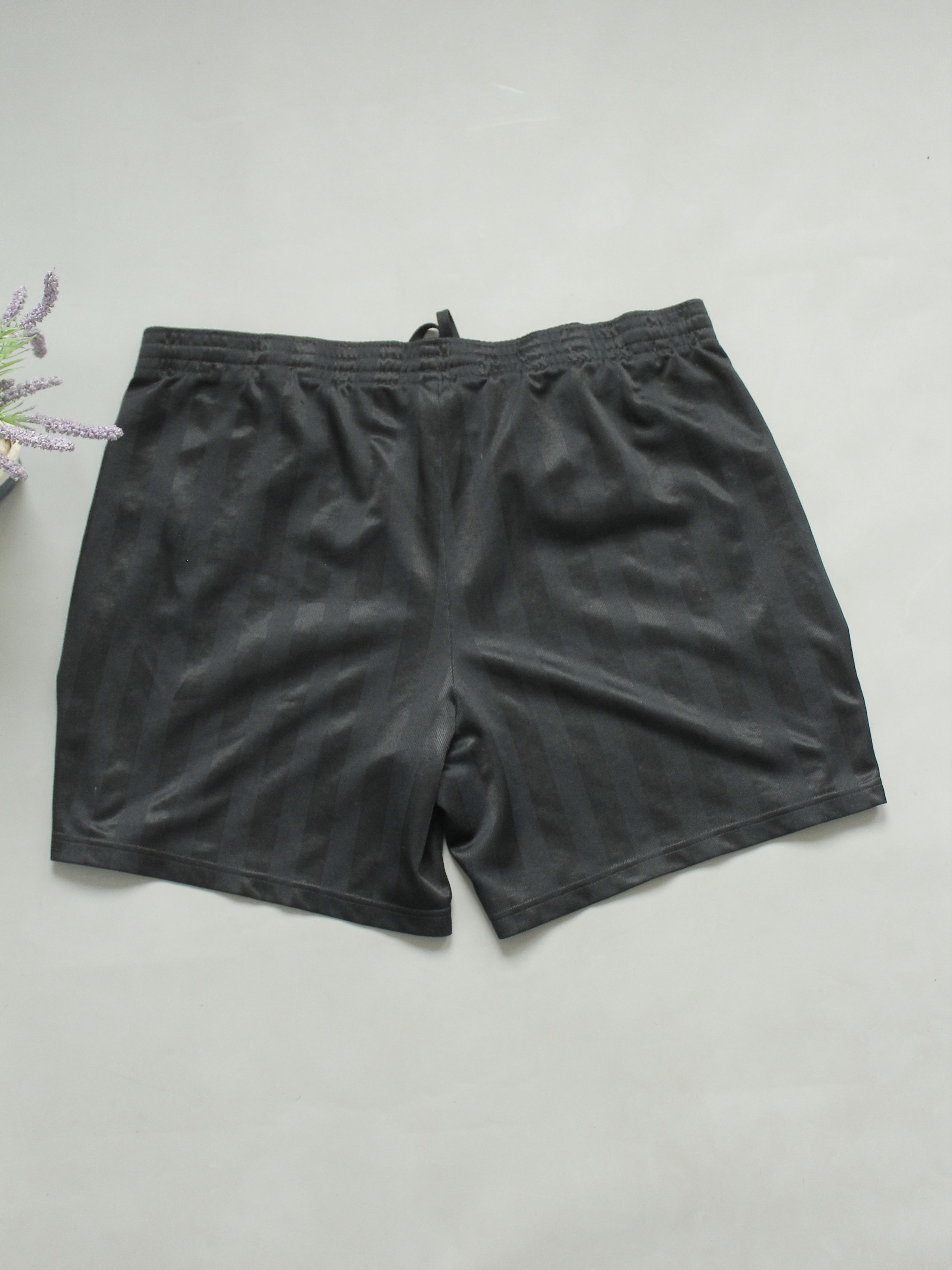 Nike Nike soccer football shorts mens swoosh embroided logo l Size US 34 / EU 50 - 2 Thumbnail