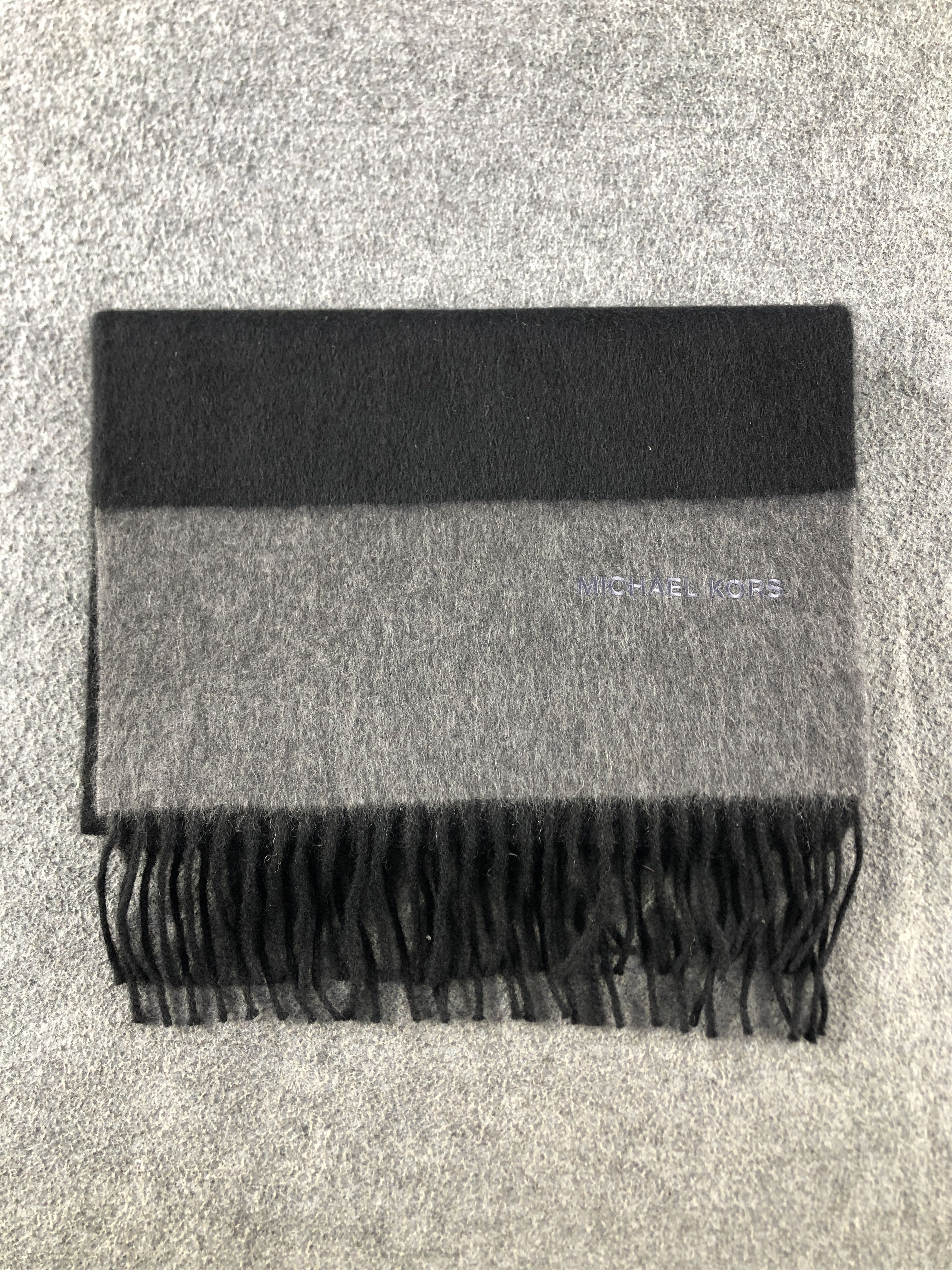 Michael Kors Michael Kors Scarf / Muffler / Neckwear P715 Size ONE SIZE - 7 Thumbnail